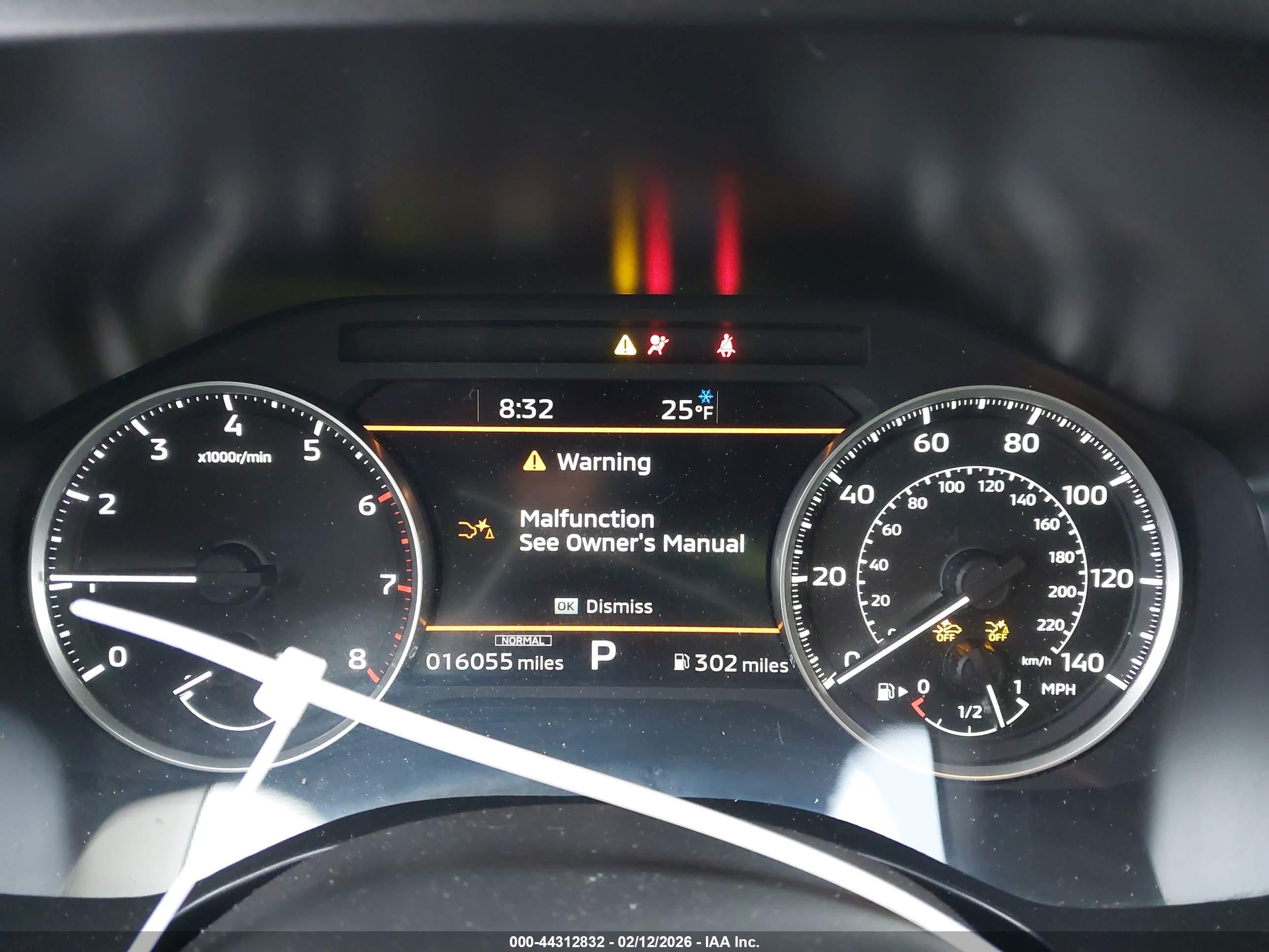 MITSUBISHI OUTLANDER image 7