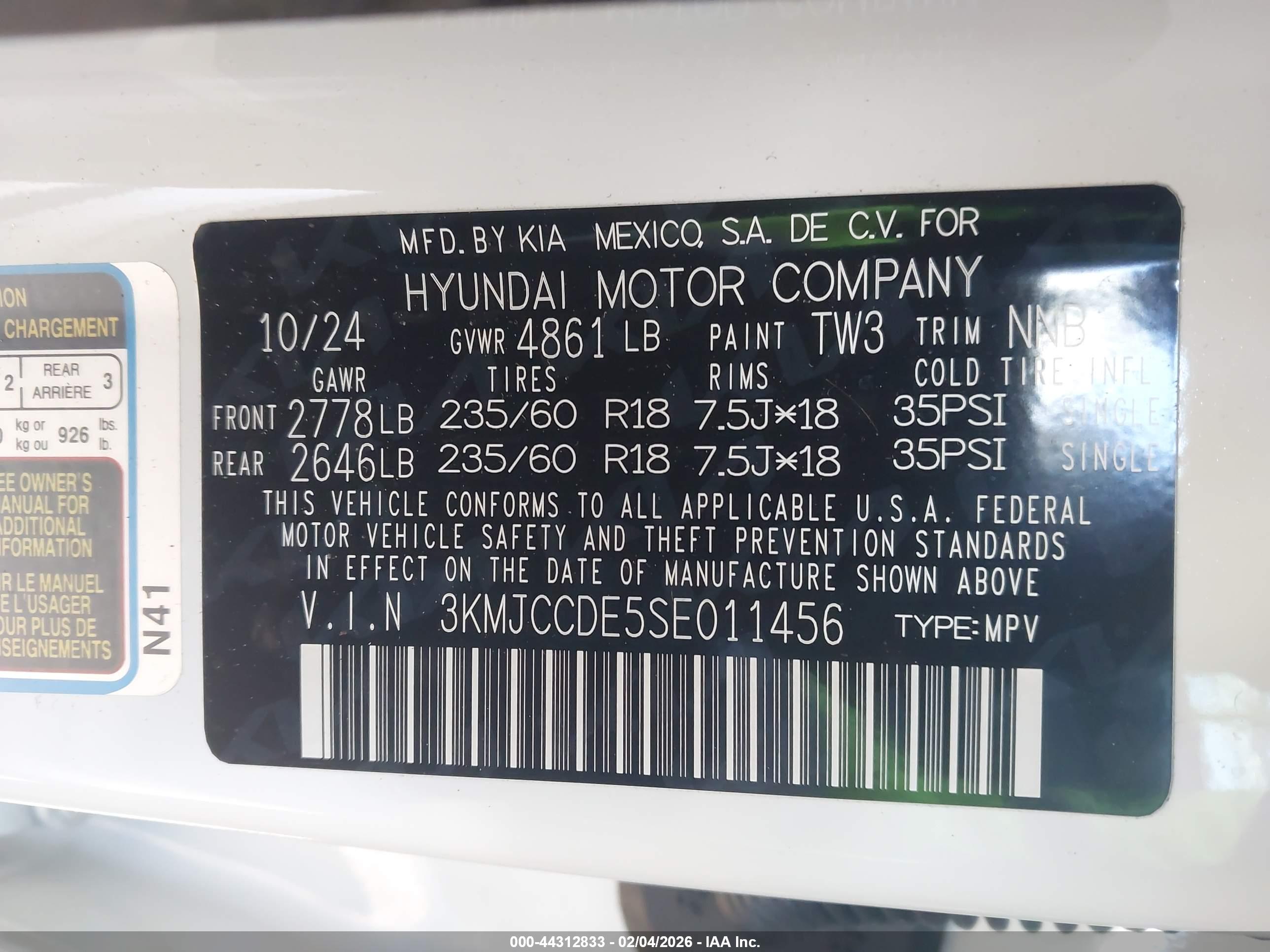 HYUNDAI TUCSON image 9