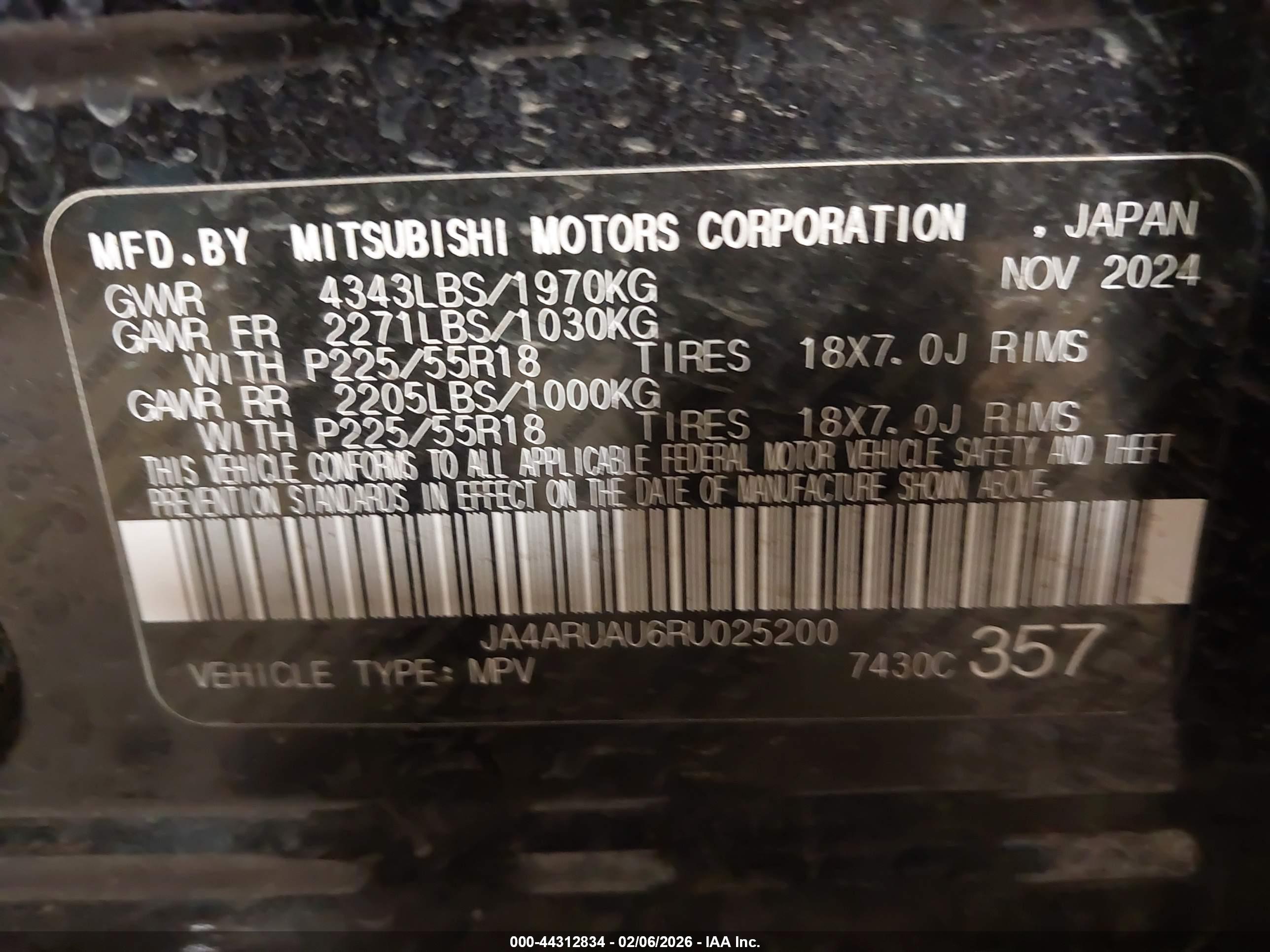 MITSUBISHI OUTLANDER image 9