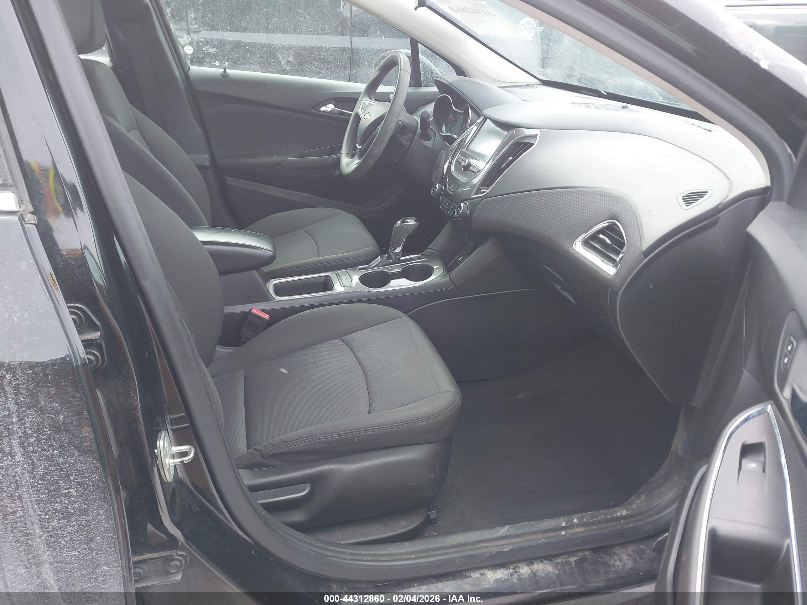 CHEVROLET CRUZE image 5