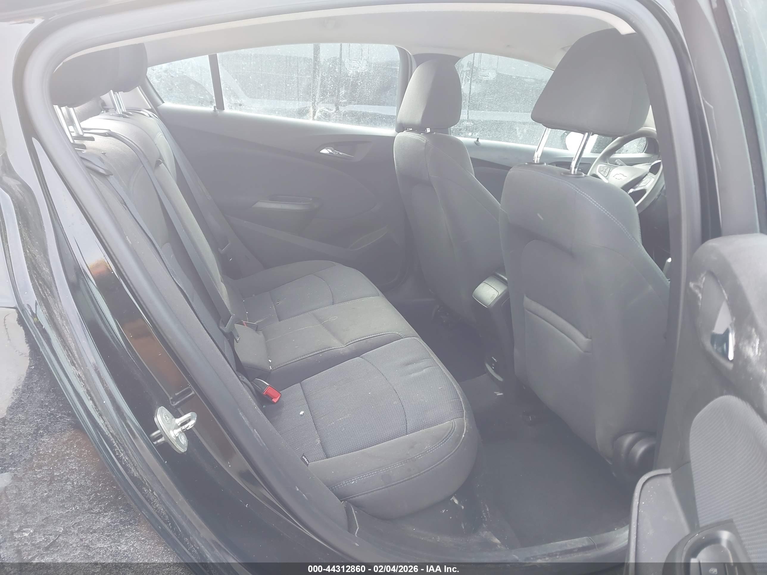 CHEVROLET CRUZE image 8