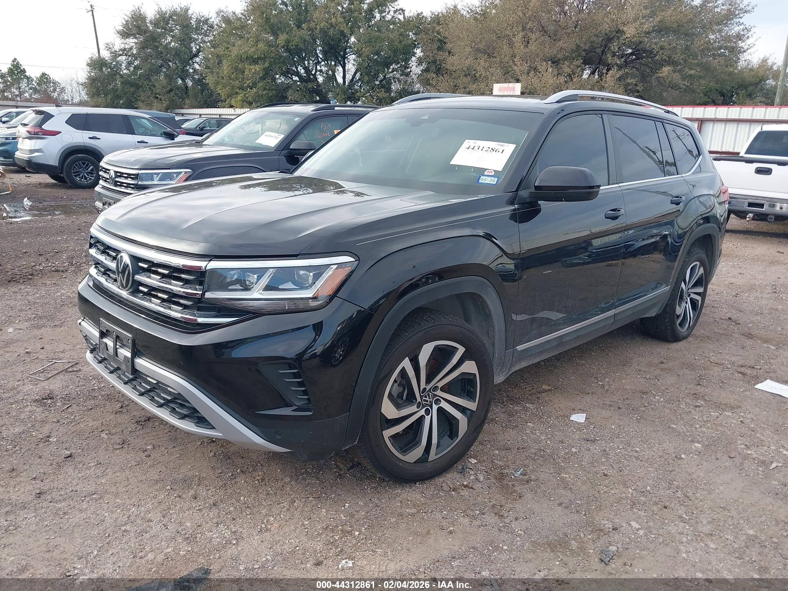 VOLKSWAGEN ATLAS image 2