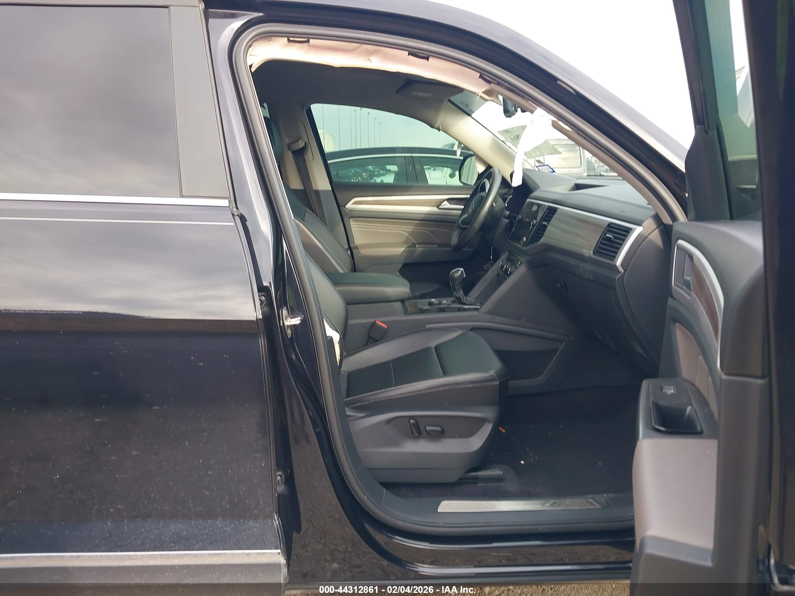 VOLKSWAGEN ATLAS image 5