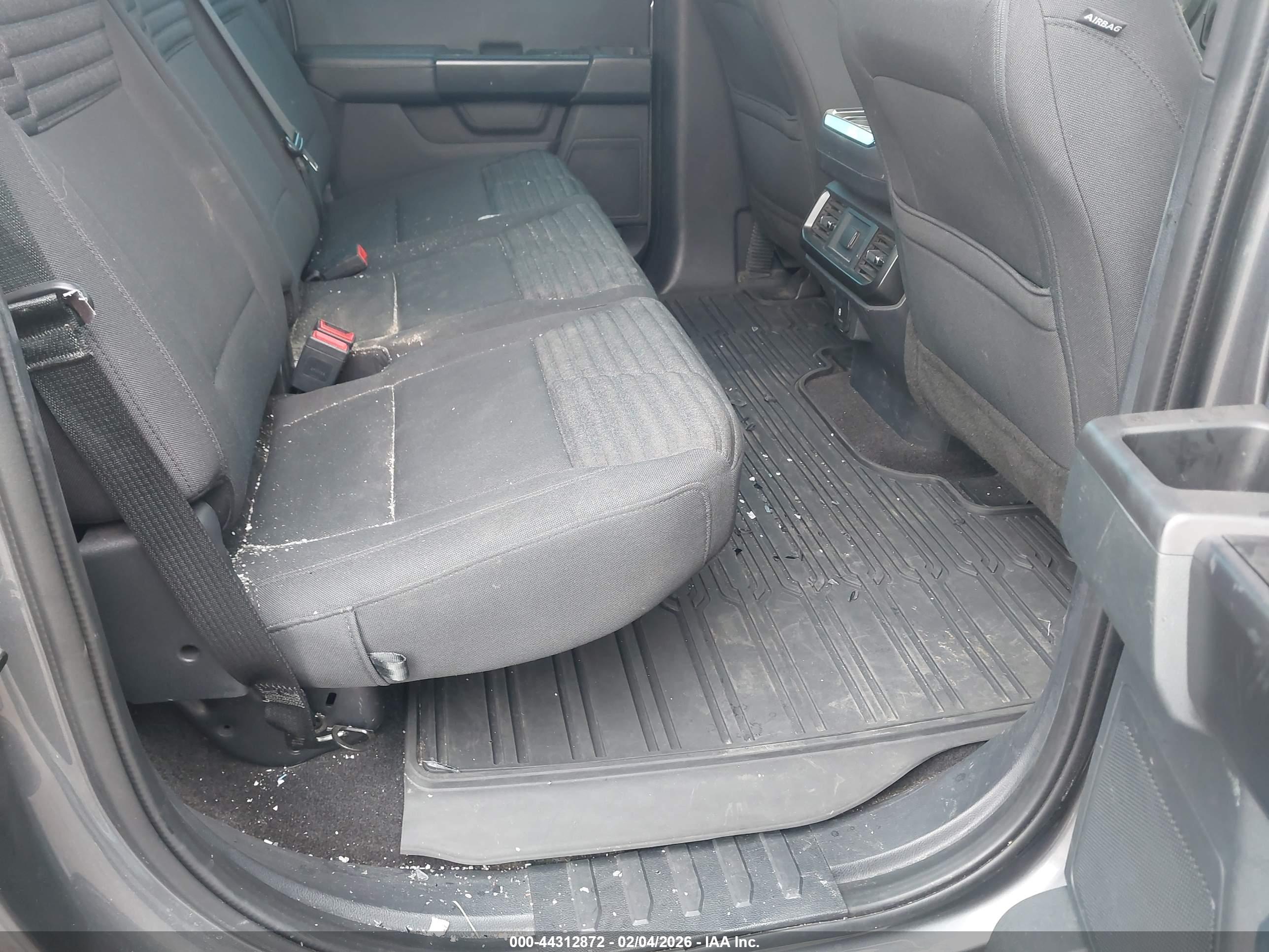 FORD F-150 image 8