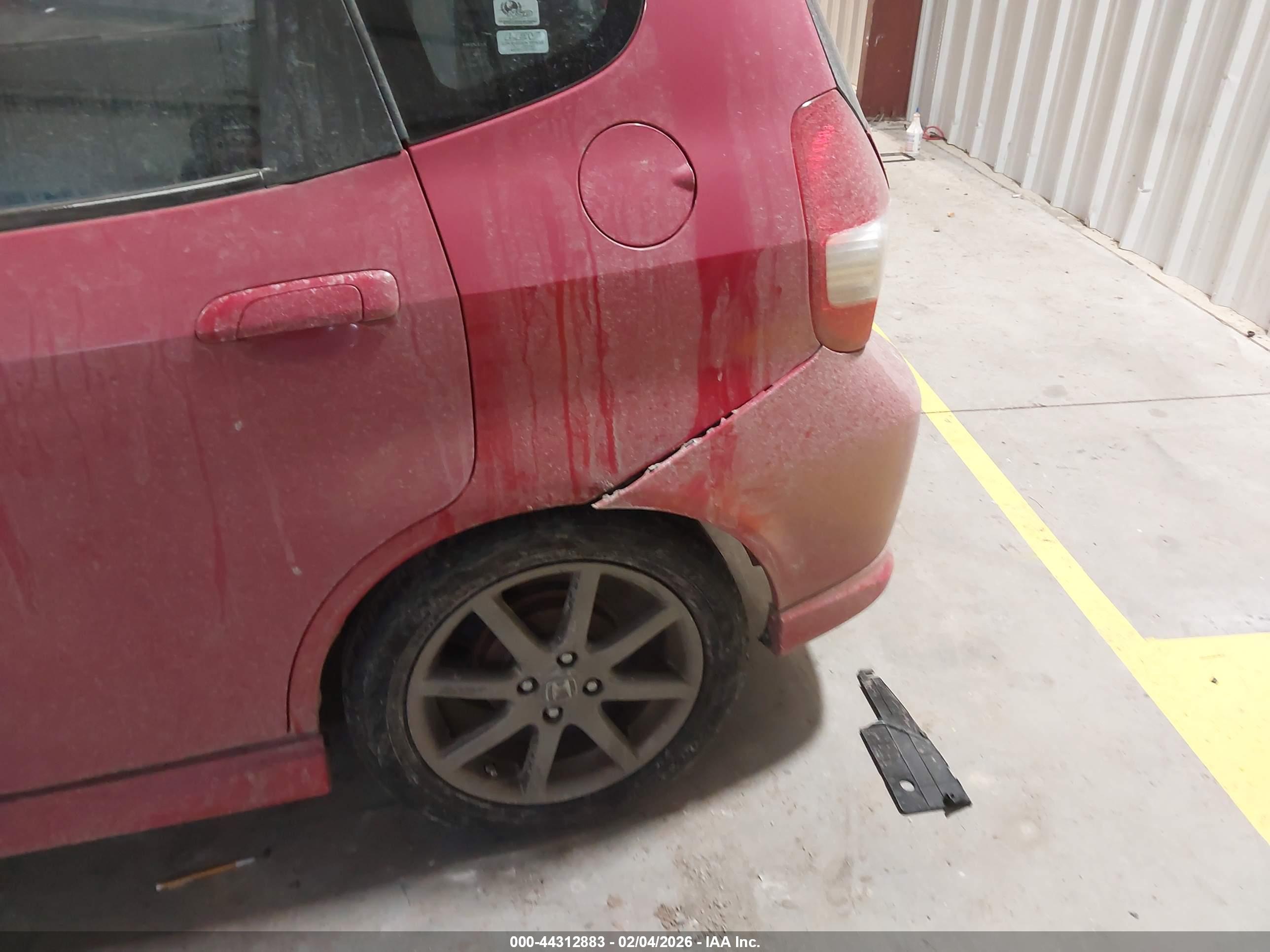 HONDA FIT image 6