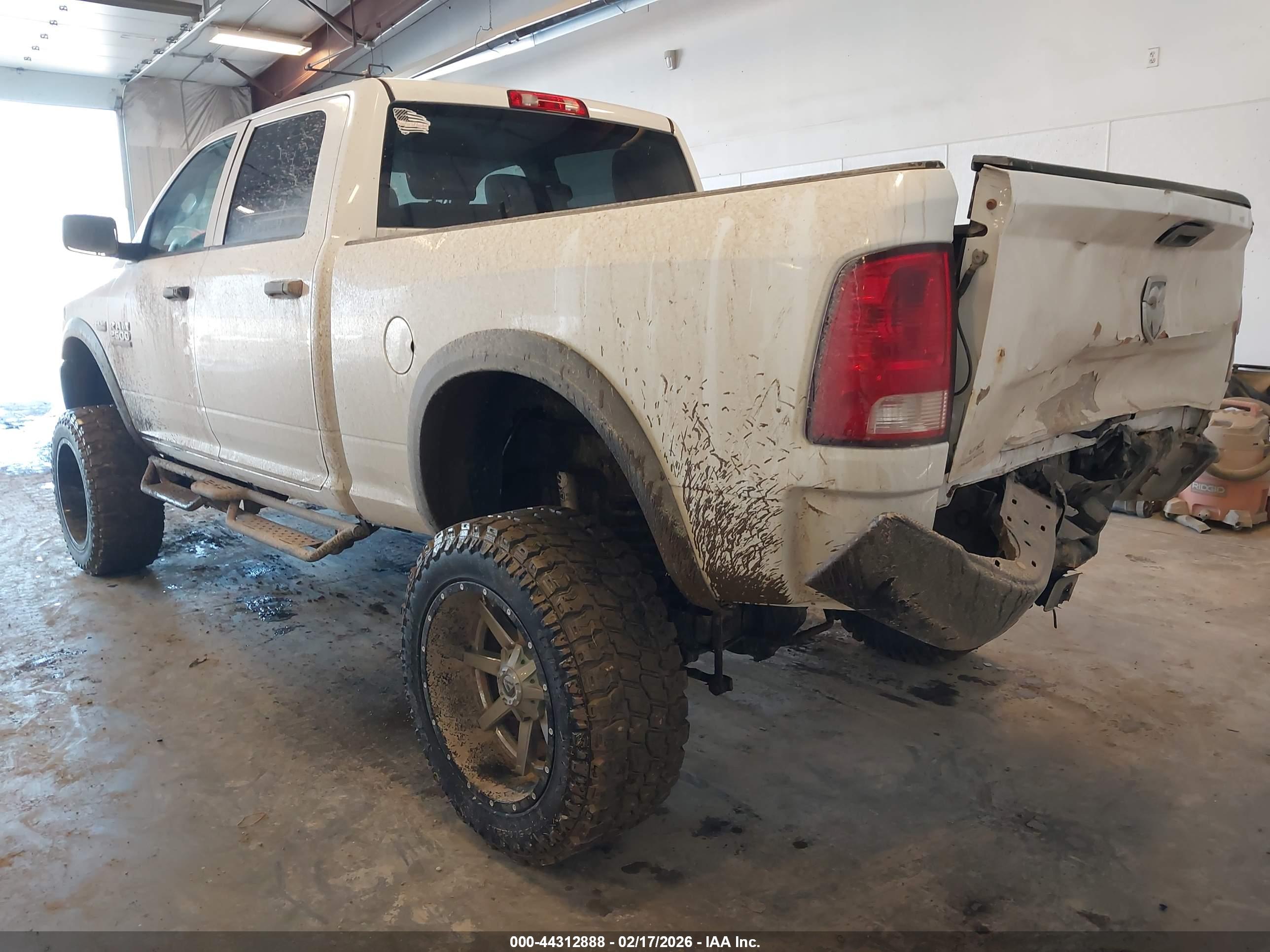 RAM 2500 image 3