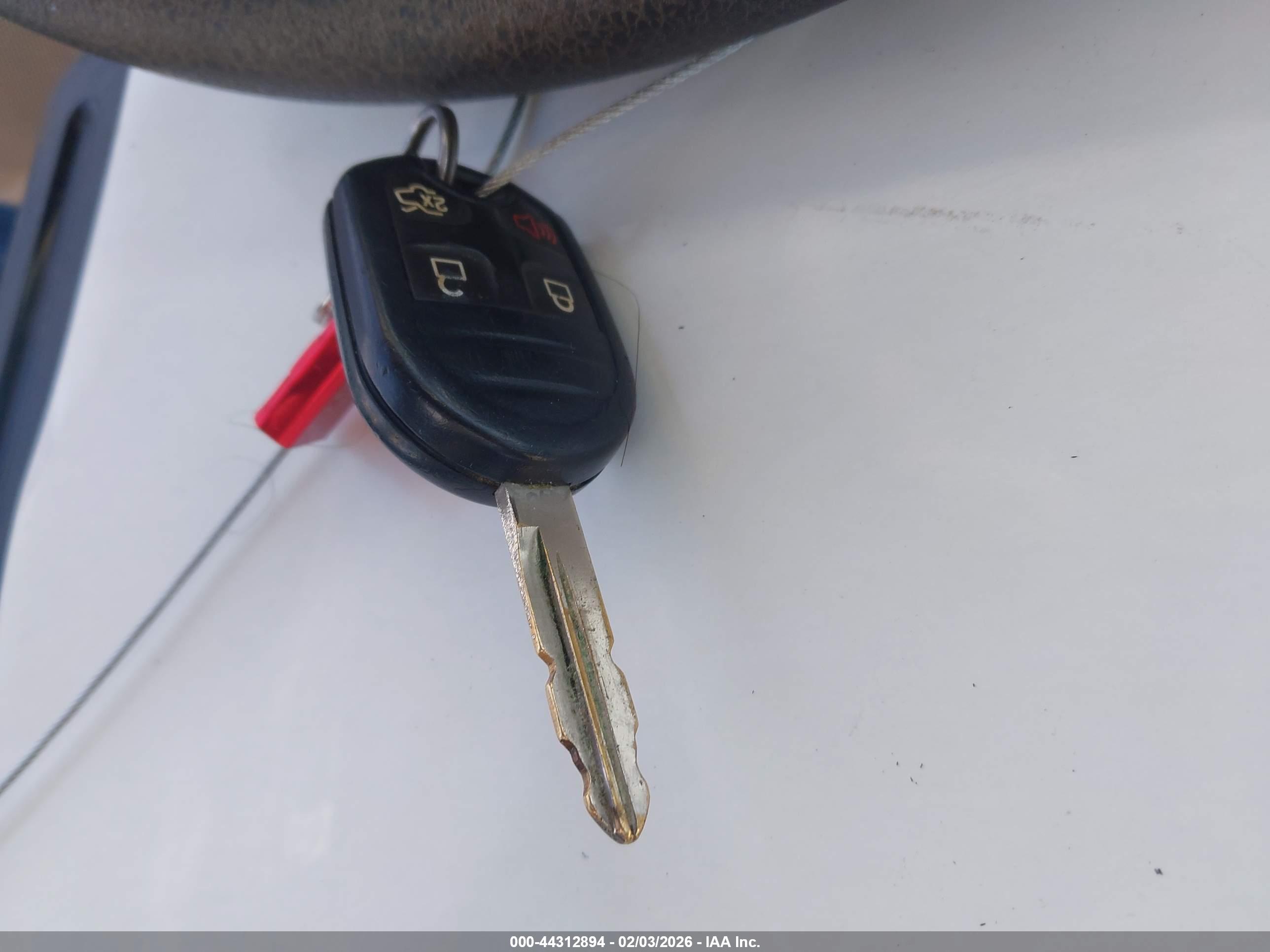 FORD FUSION image 11