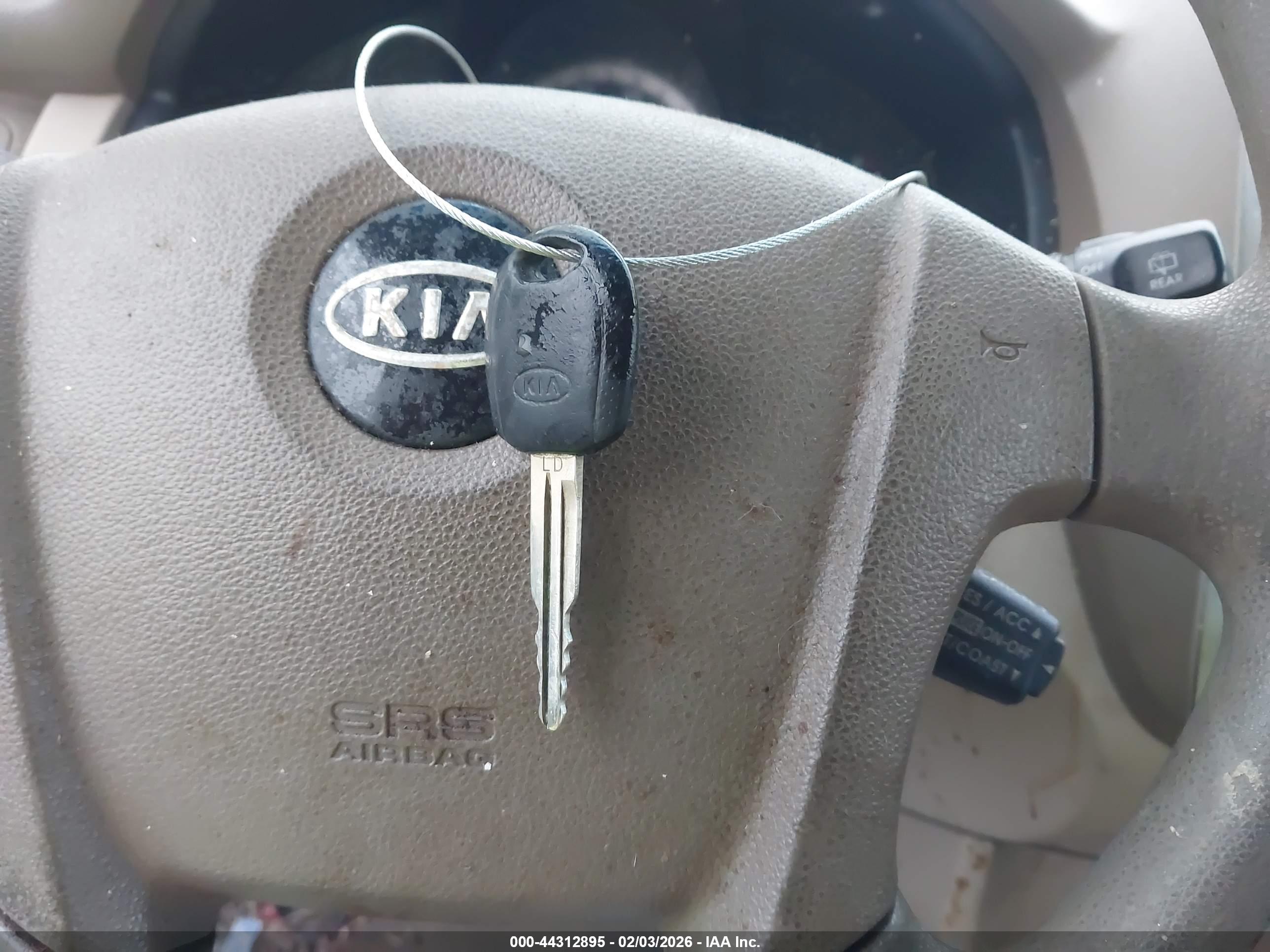 KIA SPORTAGE image 11