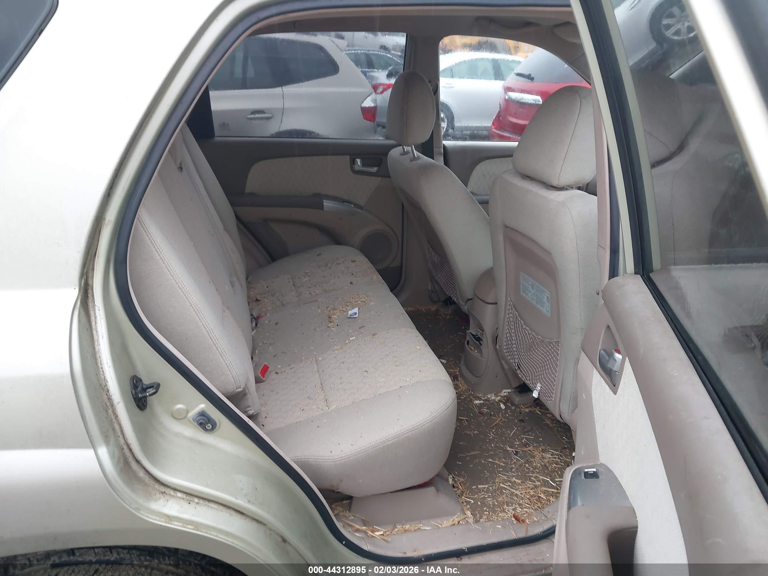 KIA SPORTAGE image 8