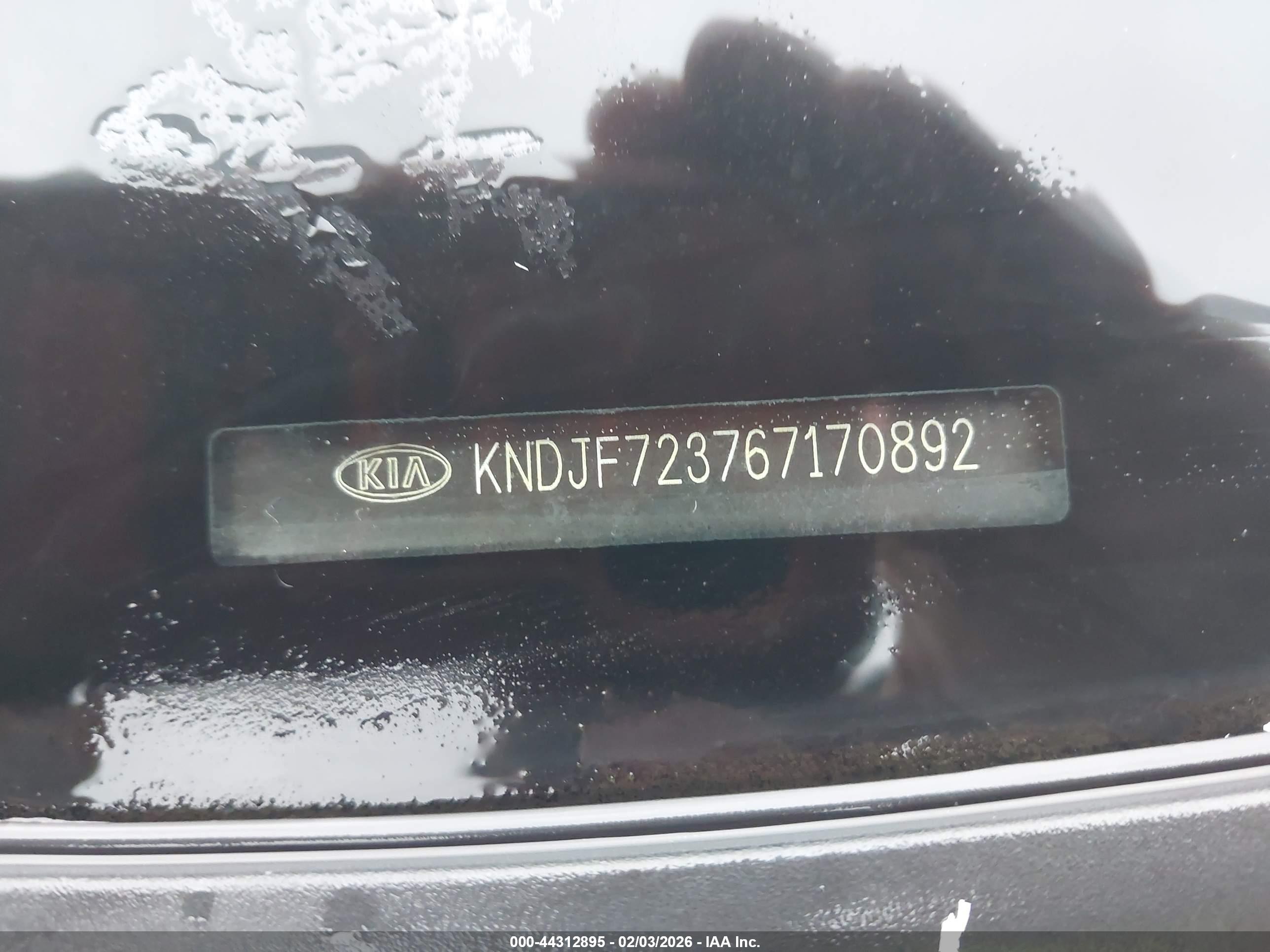KIA SPORTAGE image 9