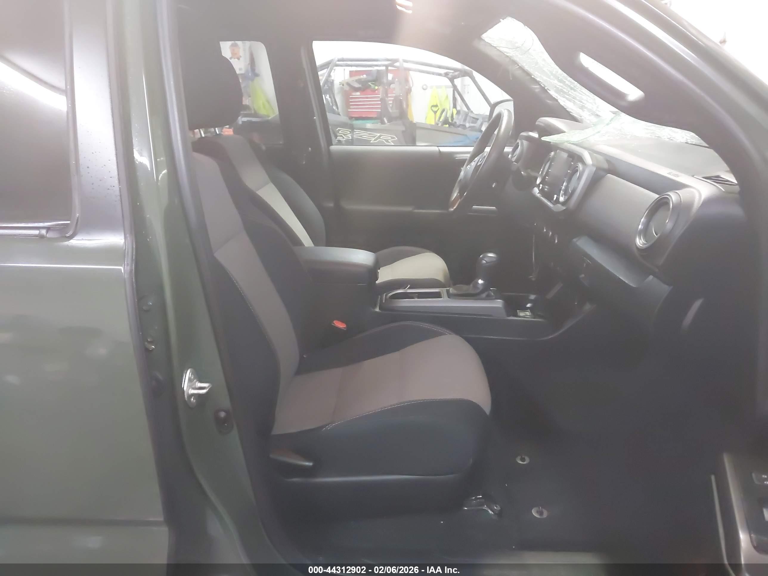 TOYOTA TACOMA image 5