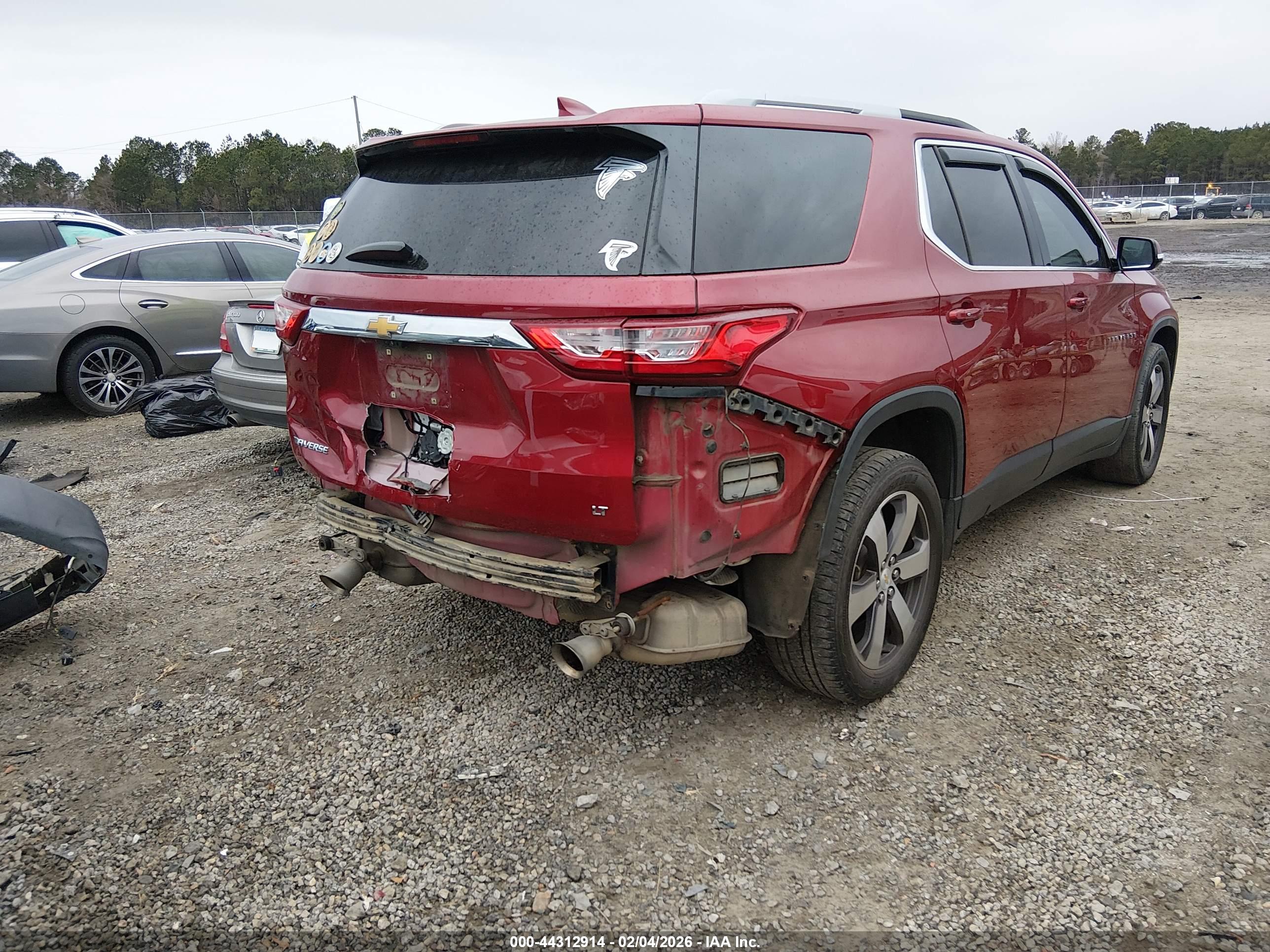 CHEVROLET TRAVERSE image 4