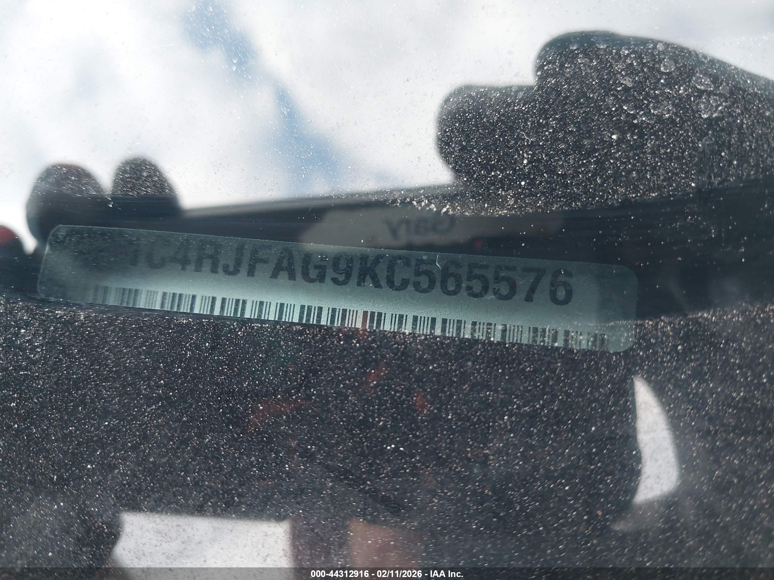 JEEP GRAND image 9