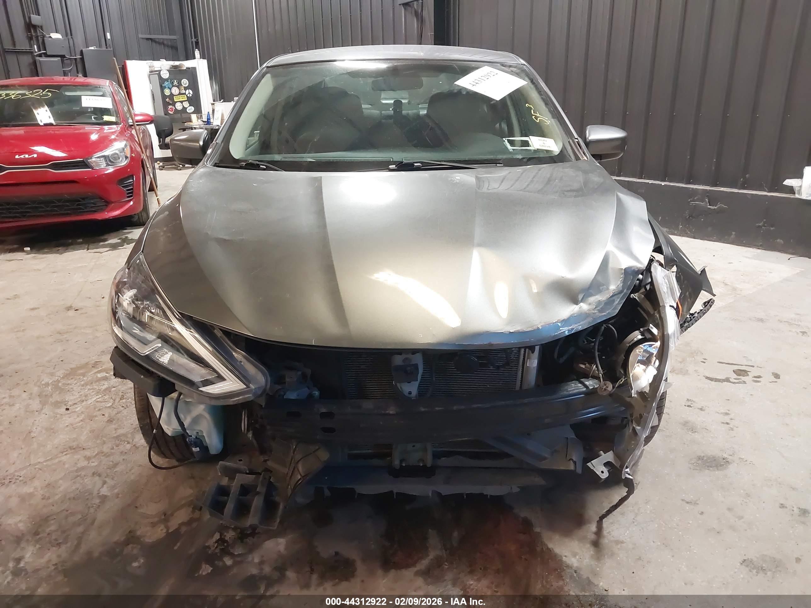 NISSAN SENTRA image 6