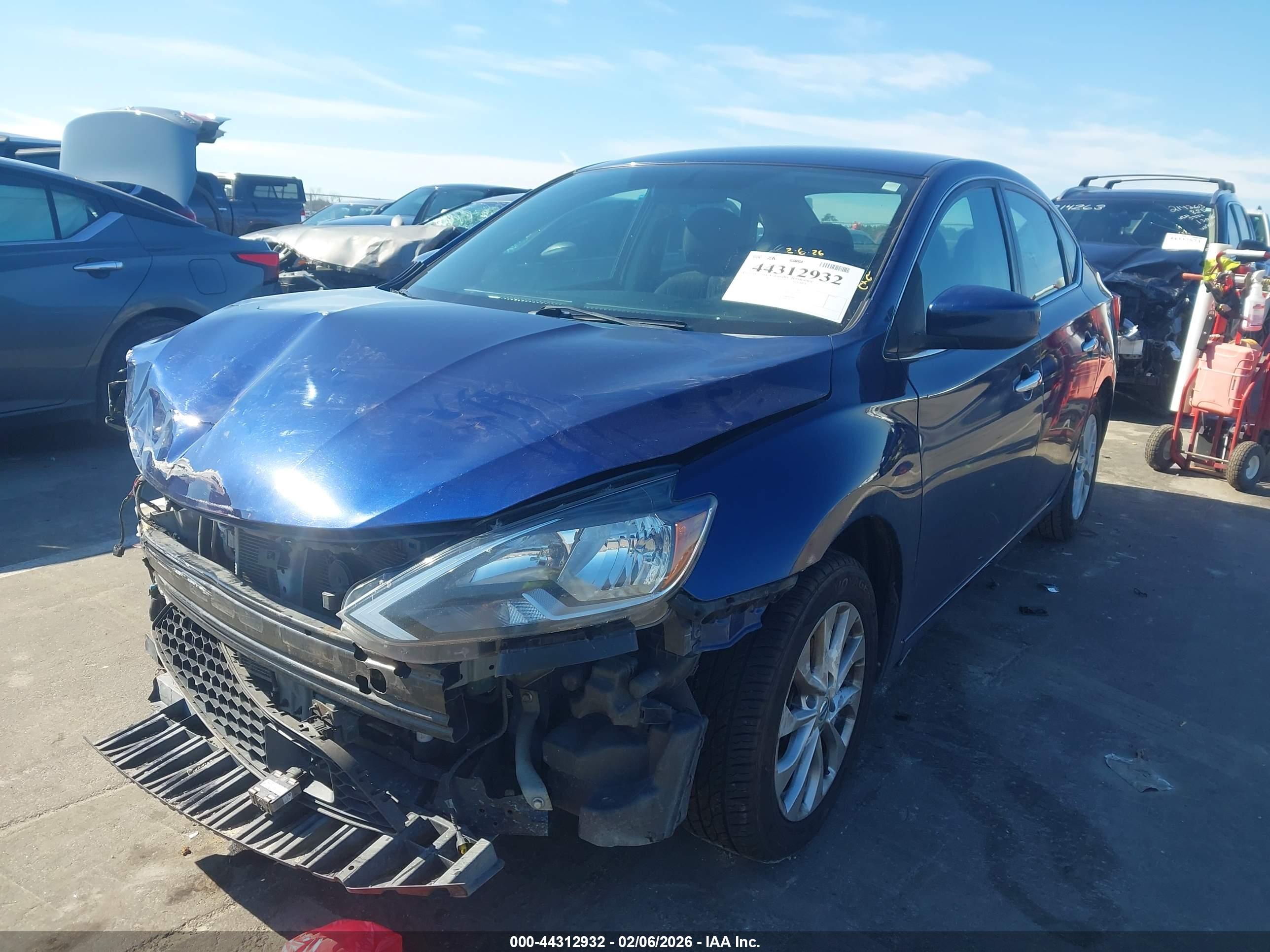 NISSAN SENTRA image 2