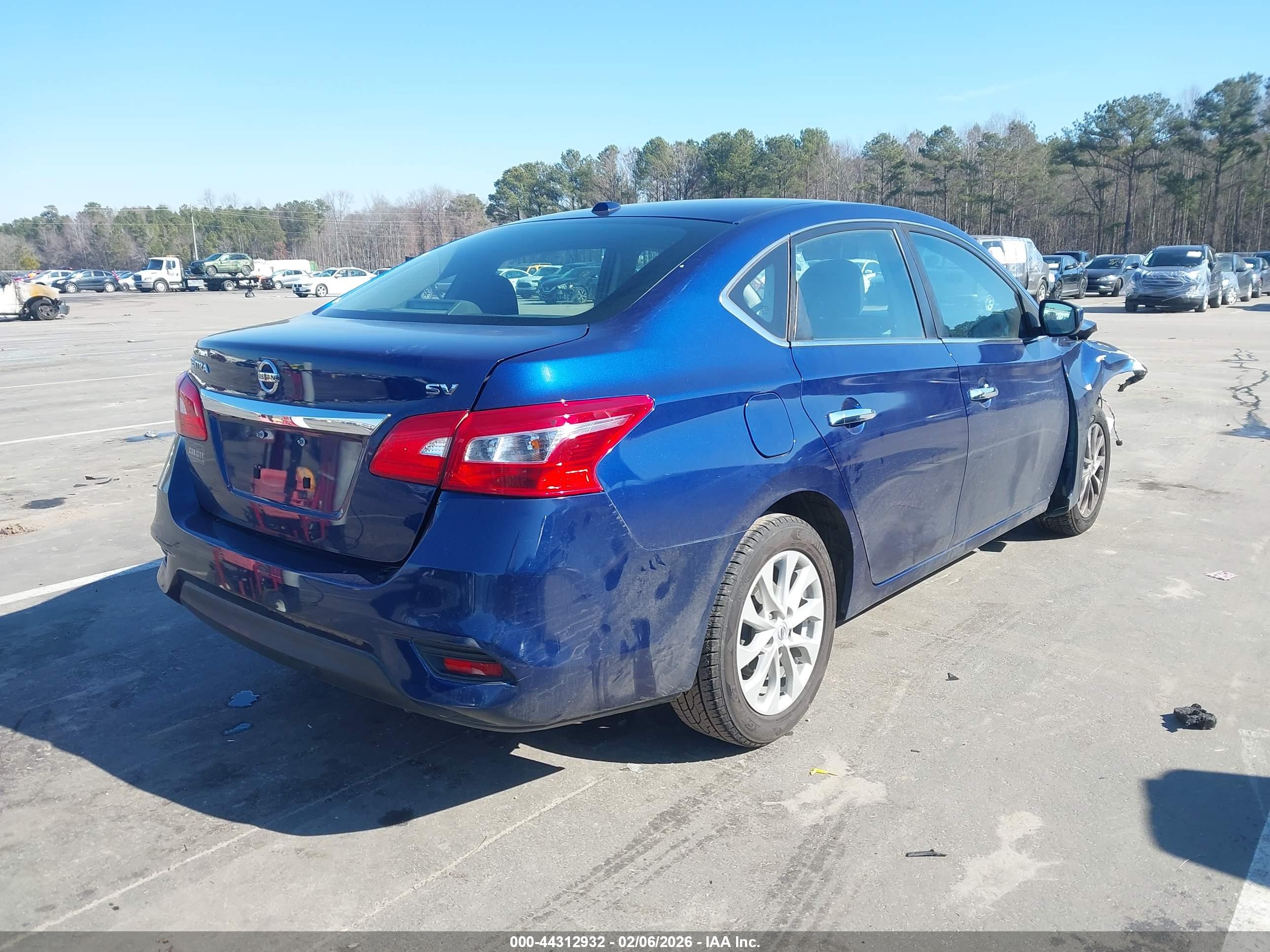 NISSAN SENTRA image 4