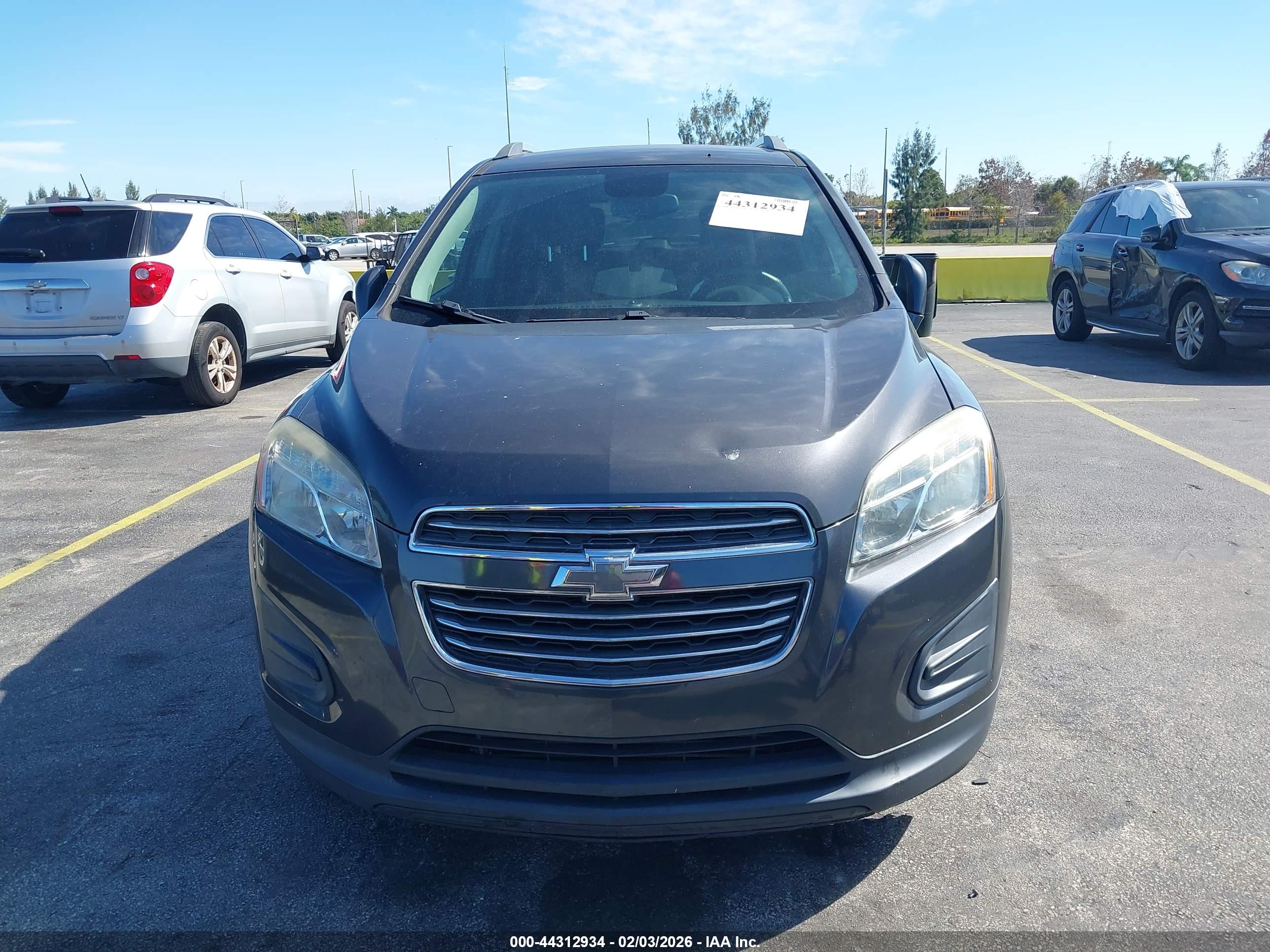 CHEVROLET TRAX image 6