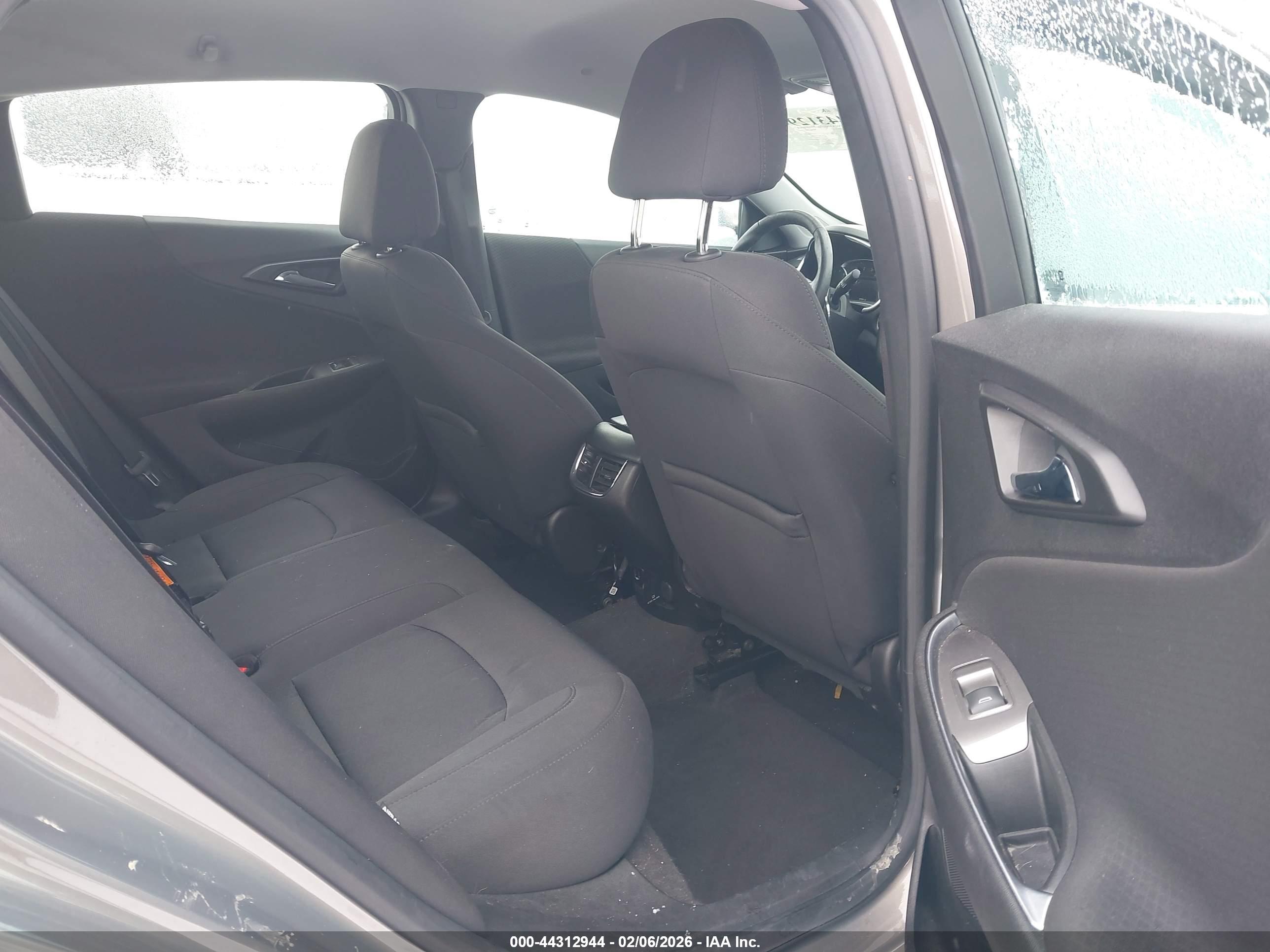 CHEVROLET MALIBU image 8