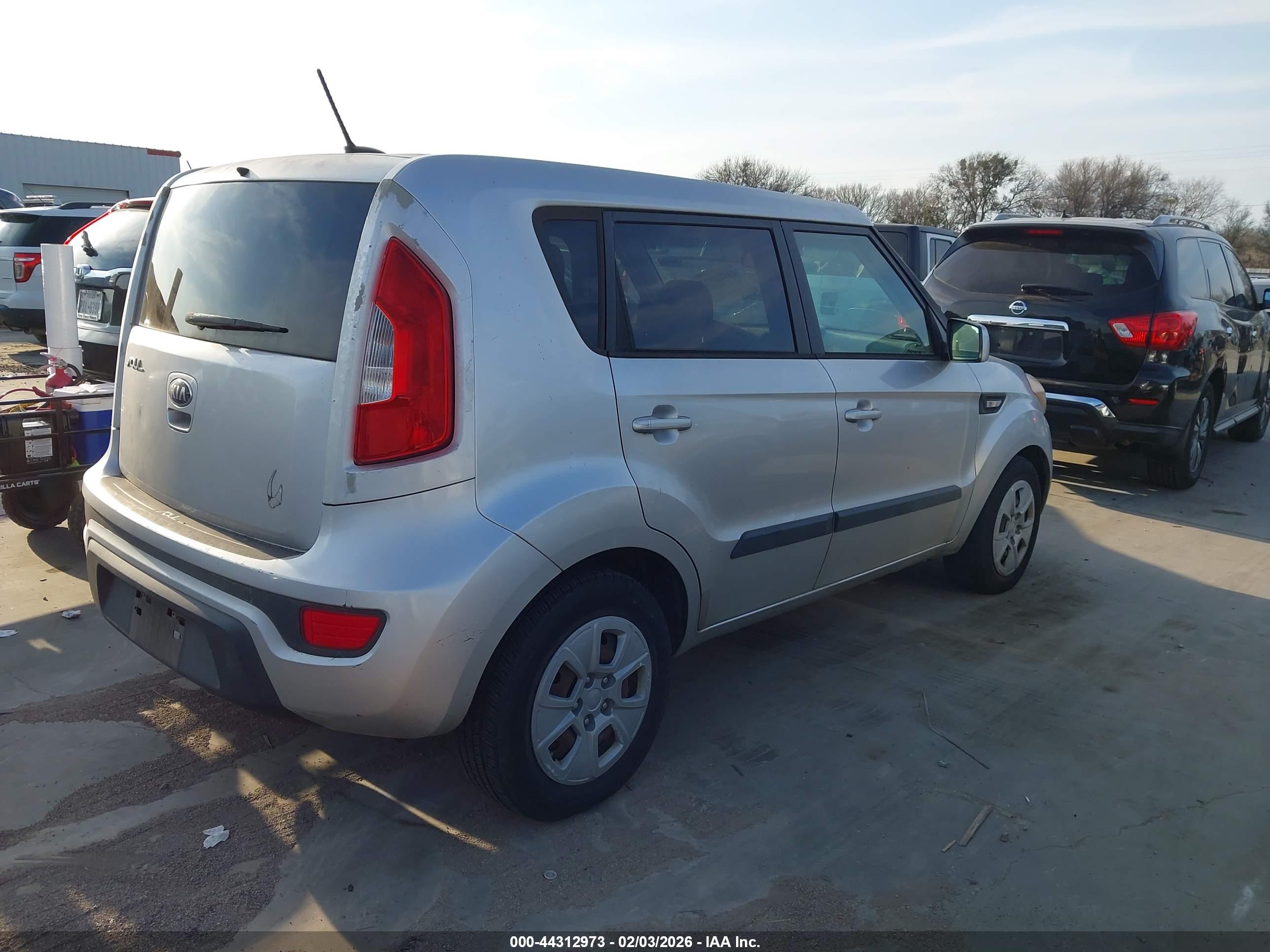 KIA SOUL image 4