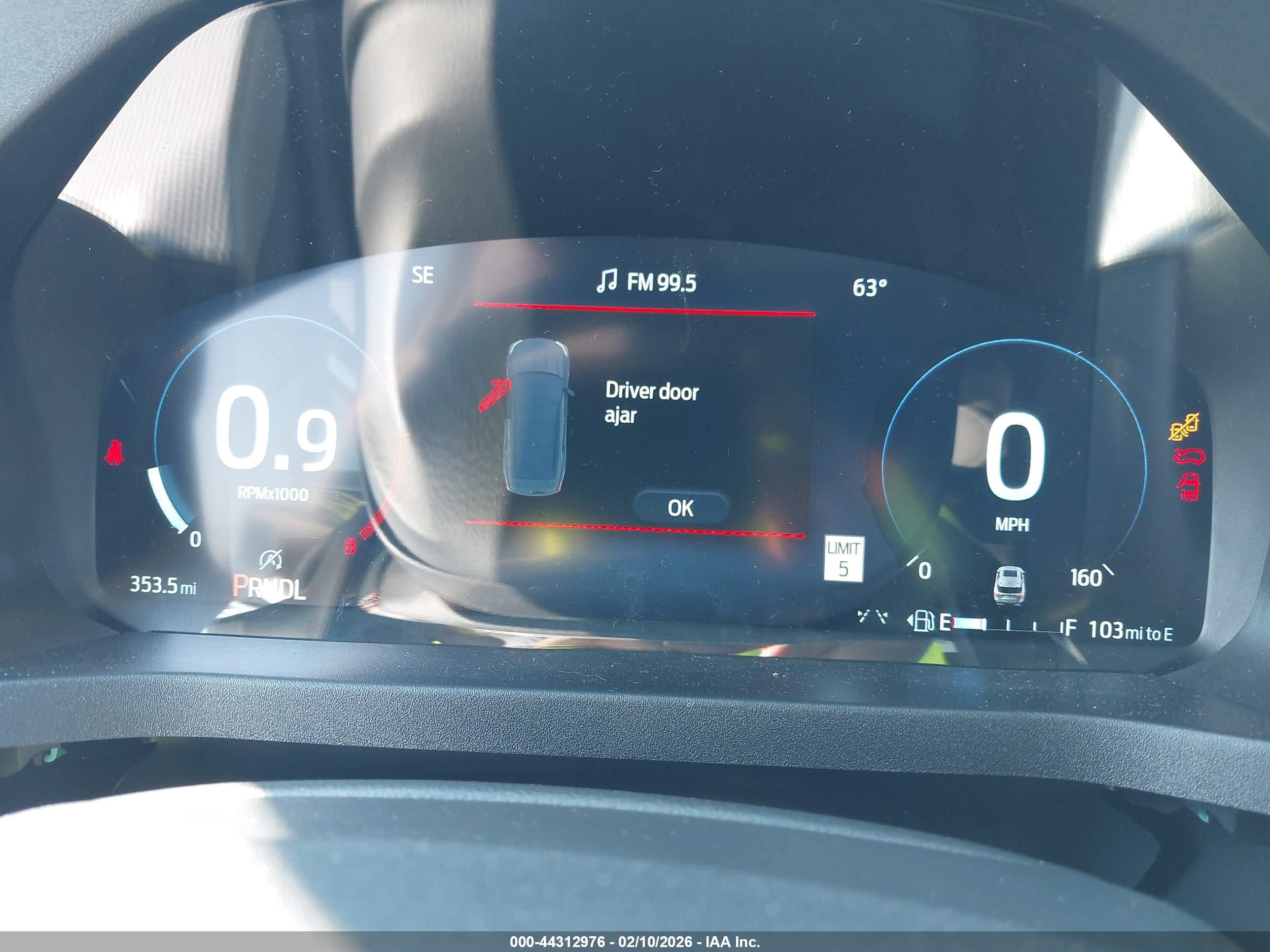 FORD EXPLORER image 7