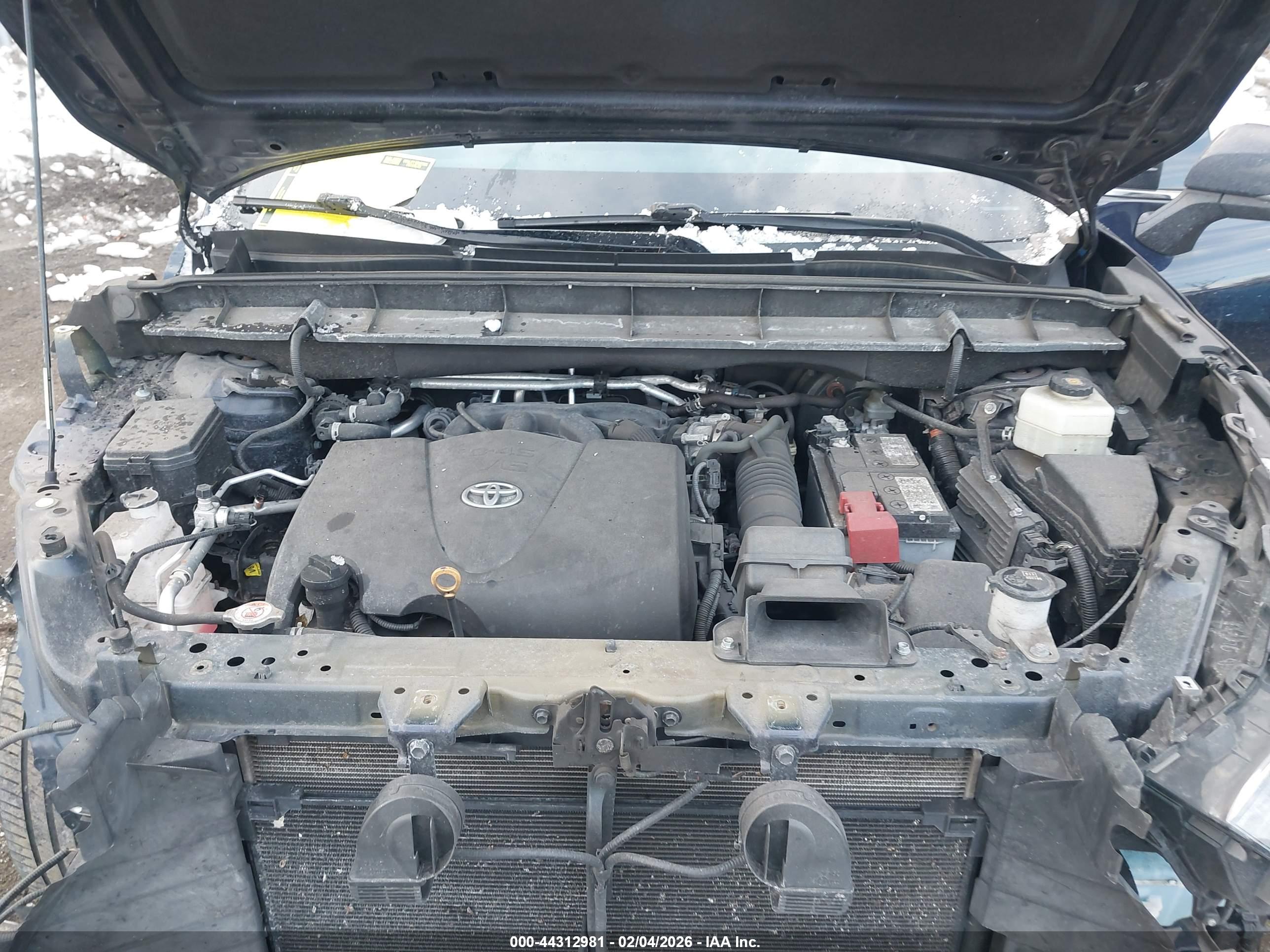 TOYOTA HIGHLANDER image 10