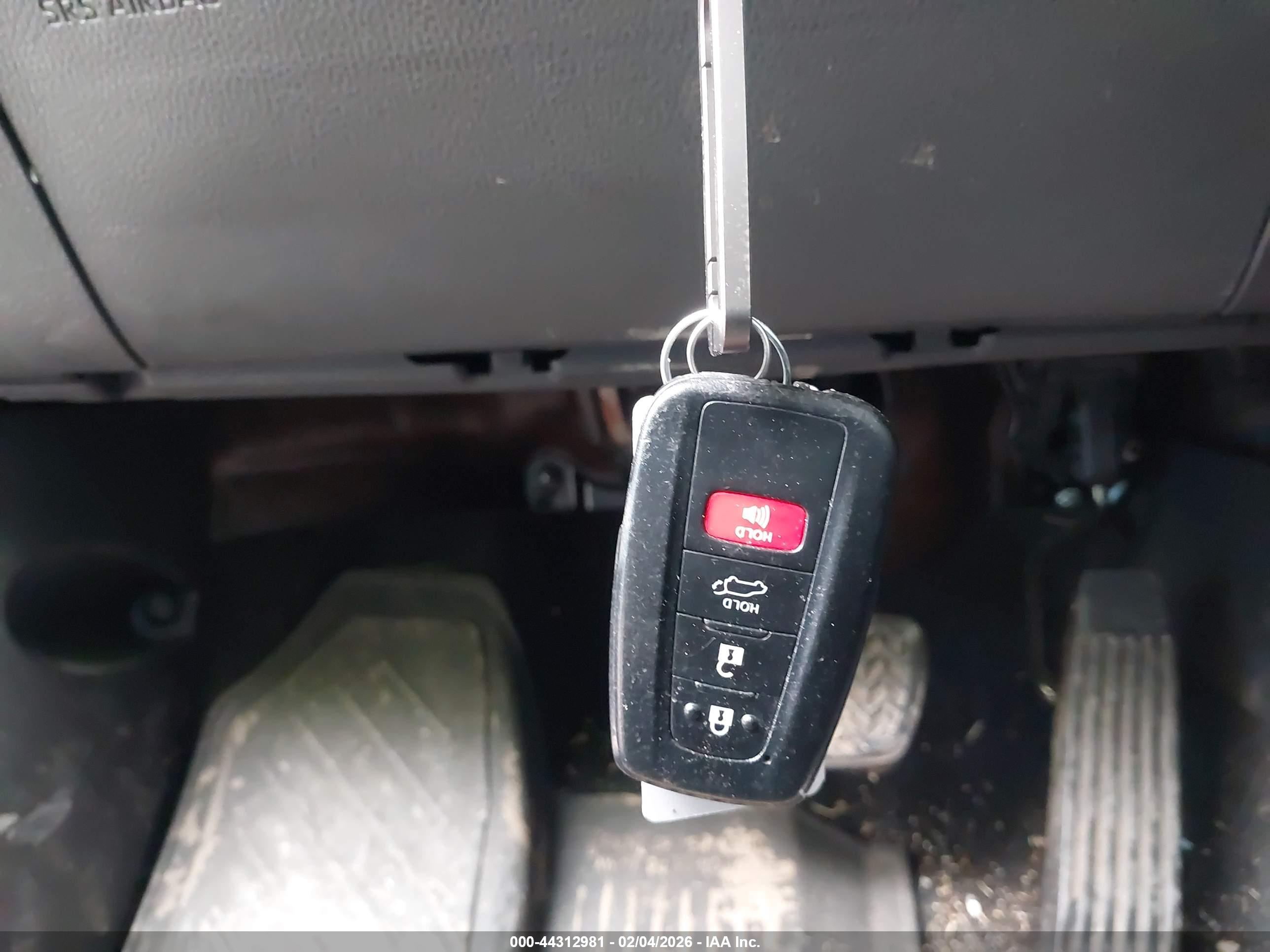 TOYOTA HIGHLANDER image 11
