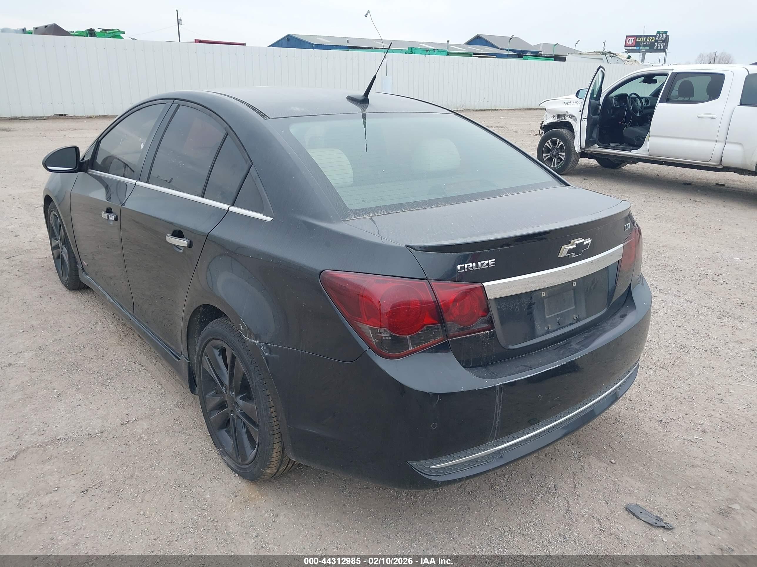 CHEVROLET CRUZE image 3
