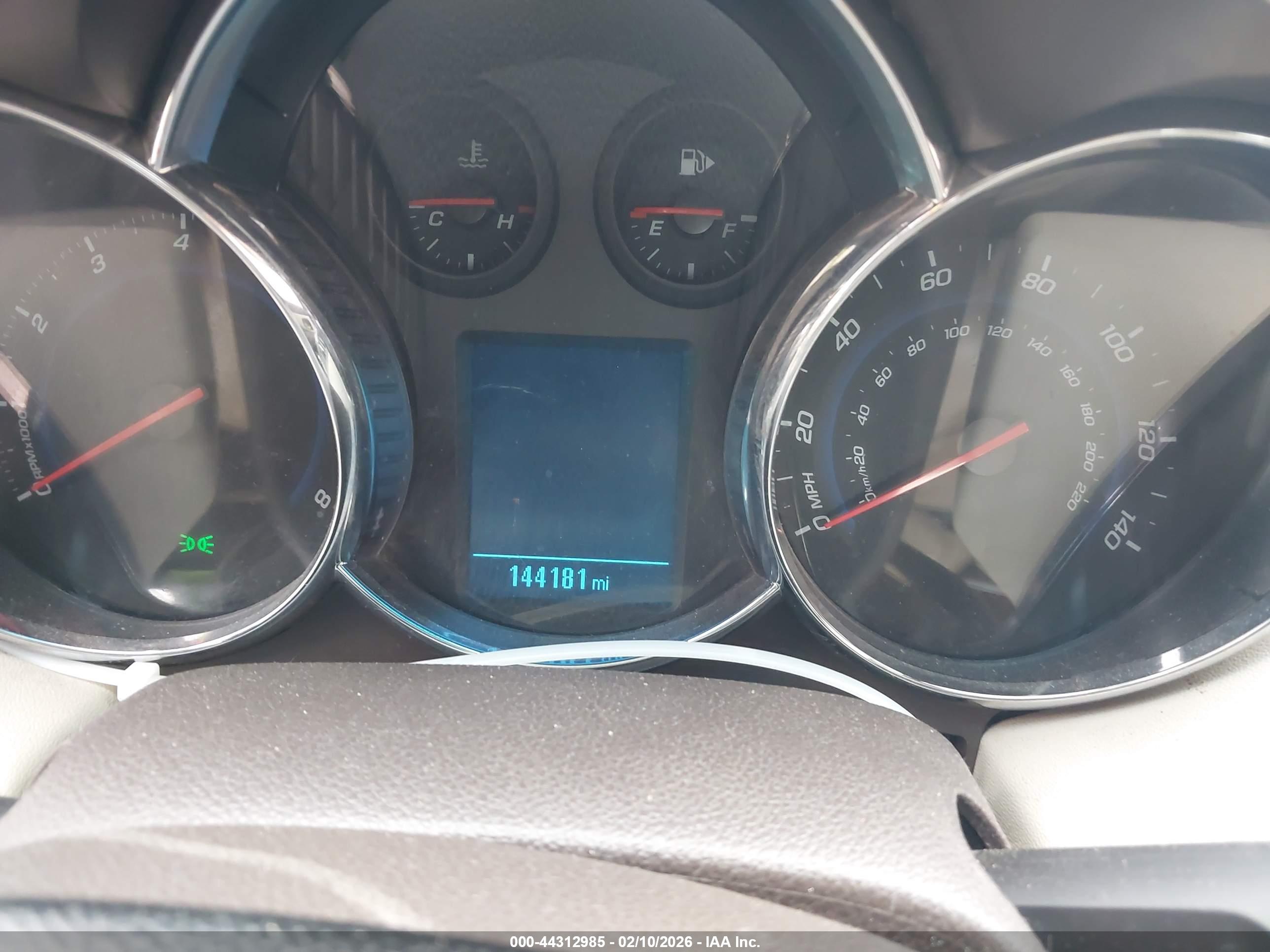 CHEVROLET CRUZE image 7