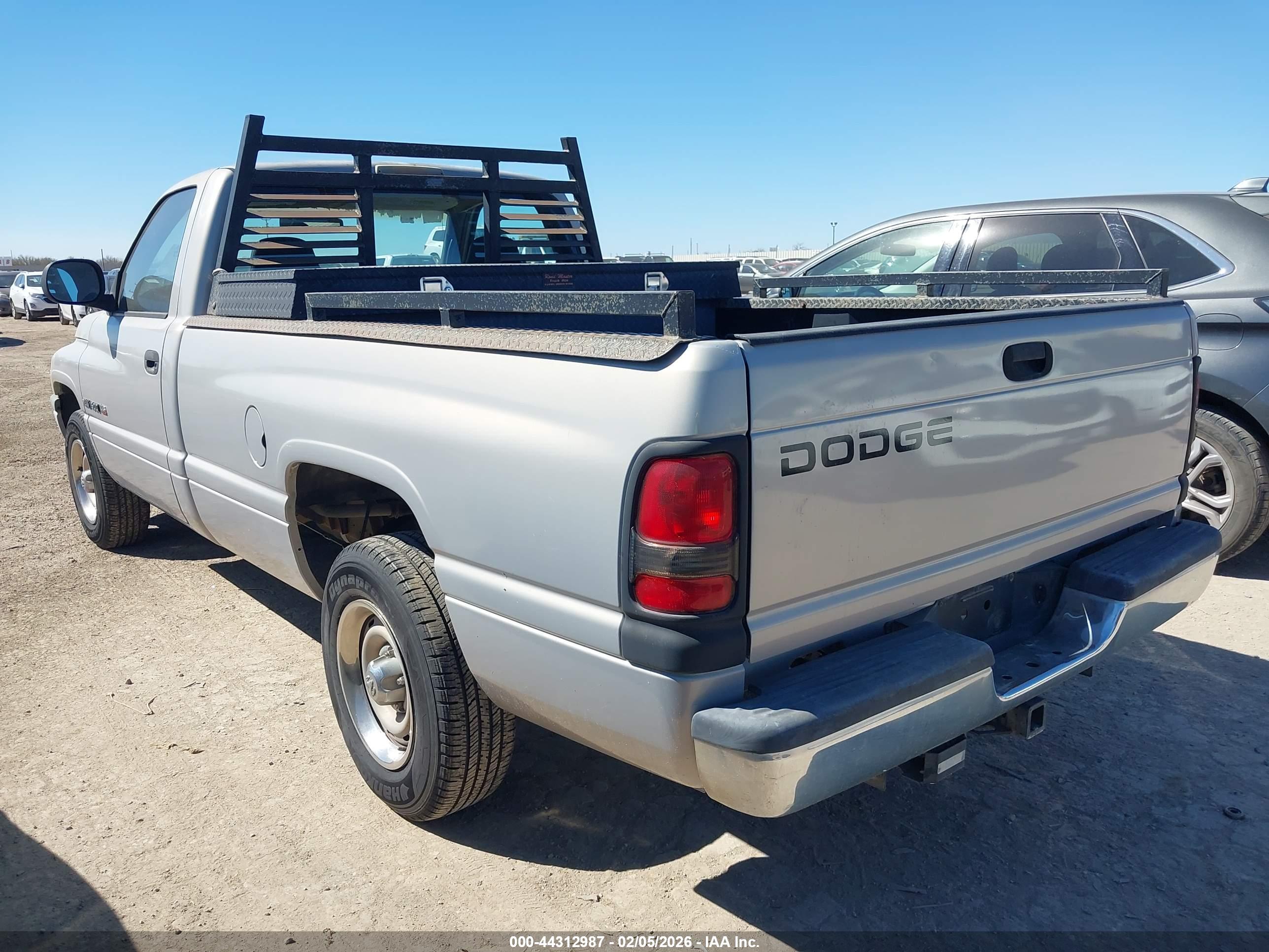 DODGE RAM image 3