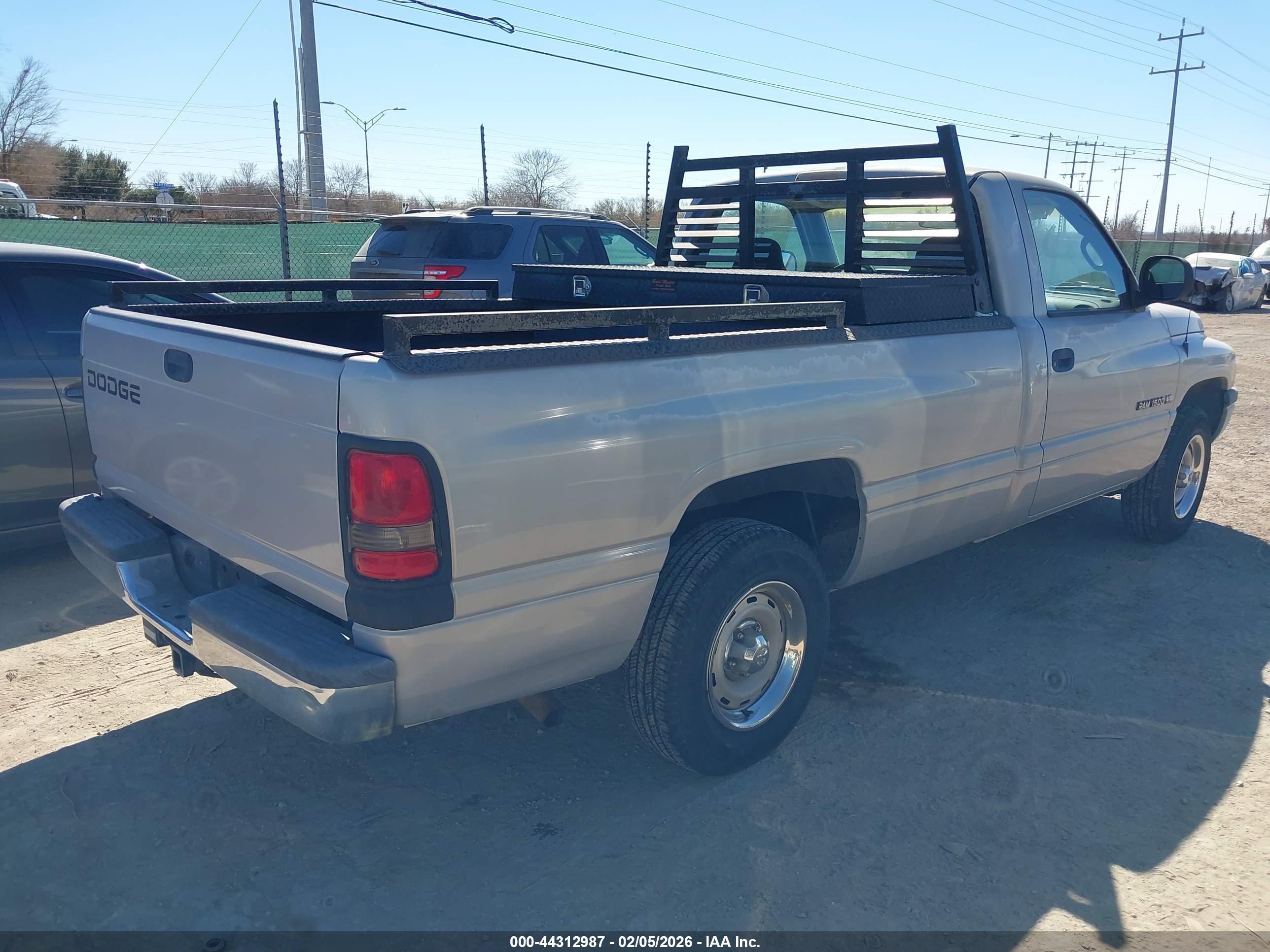 DODGE RAM image 4