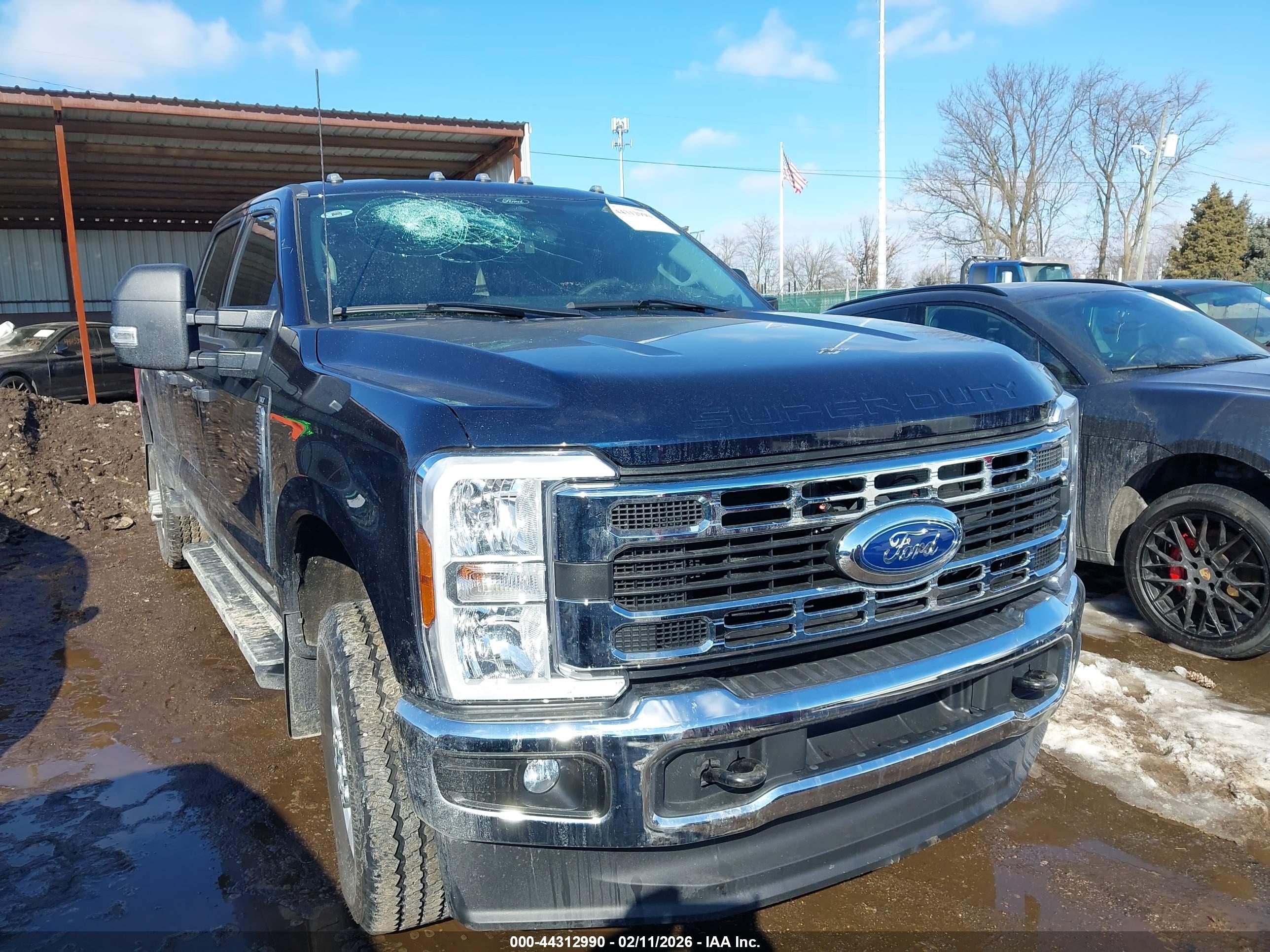 FORD F-250 image 6