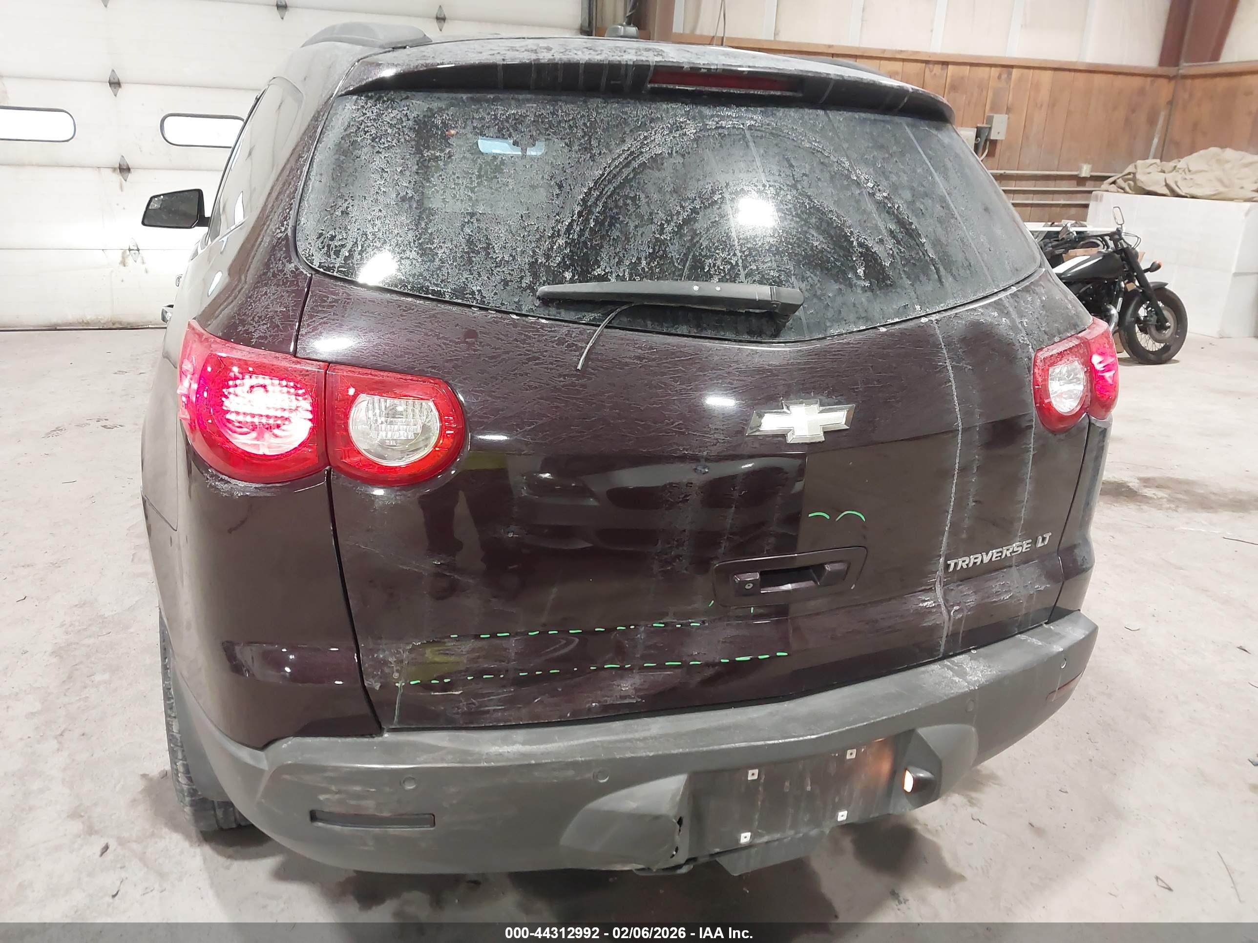 CHEVROLET TRAVERSE image 6