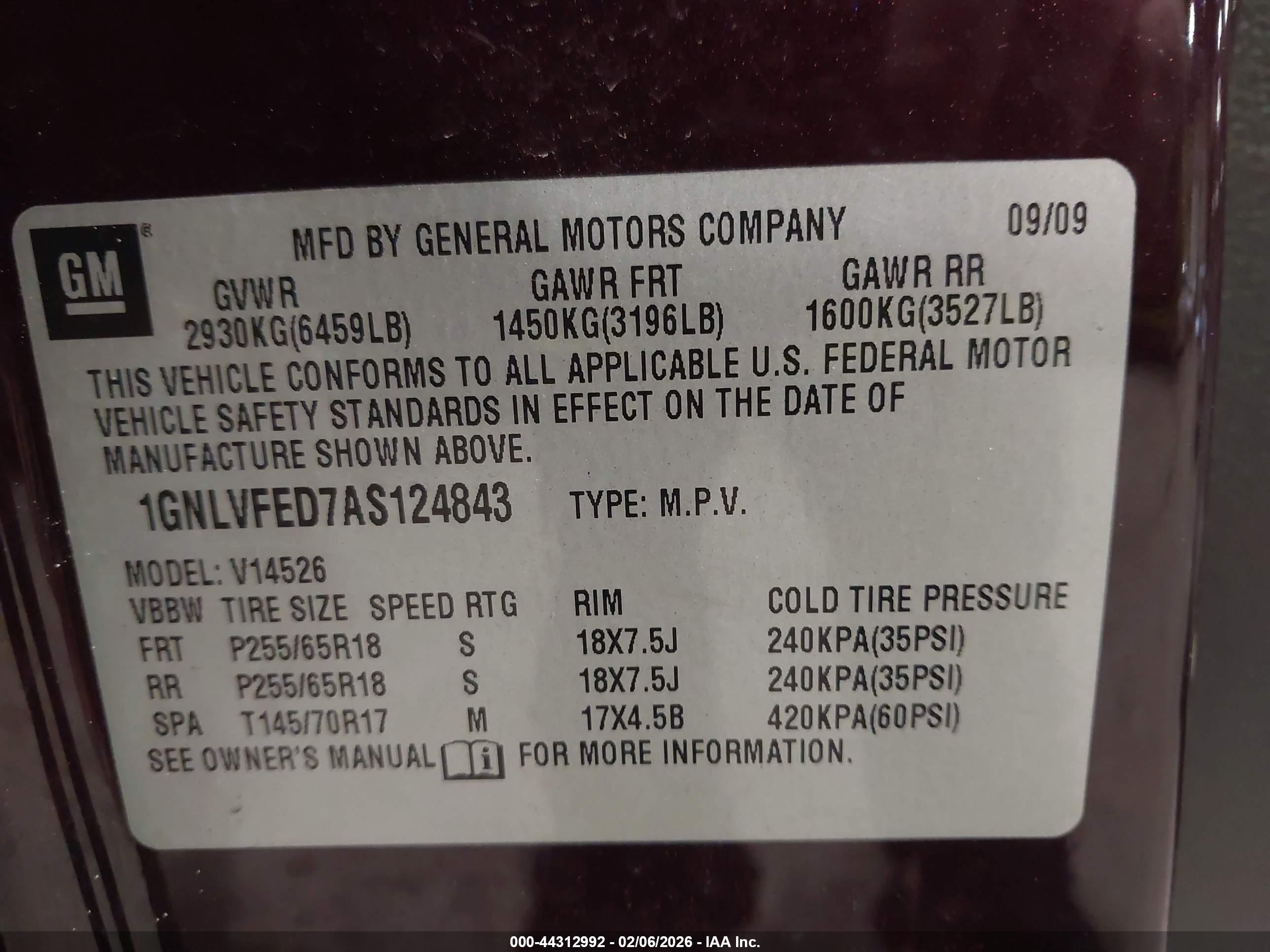 CHEVROLET TRAVERSE image 9