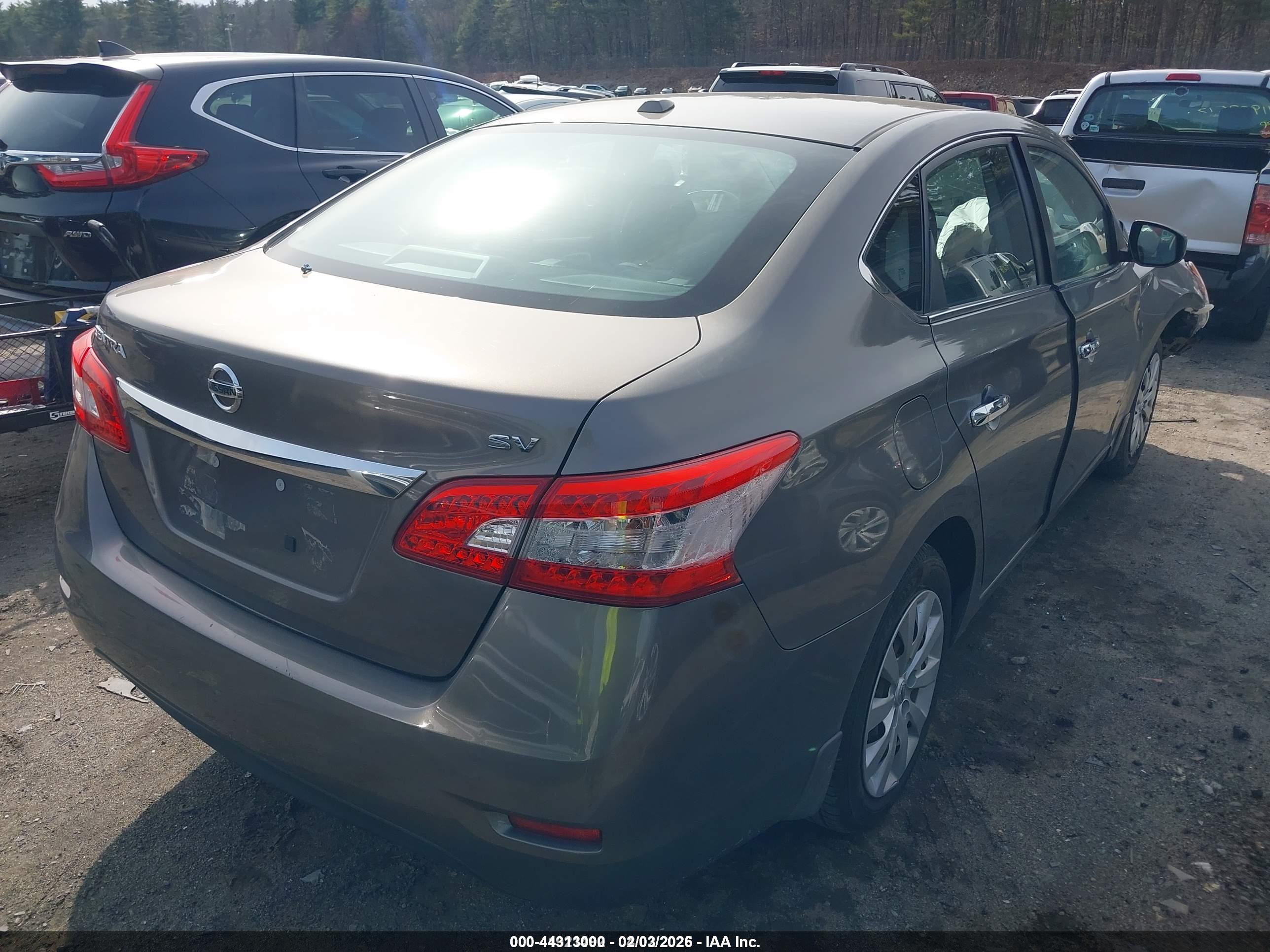NISSAN SENTRA image 4