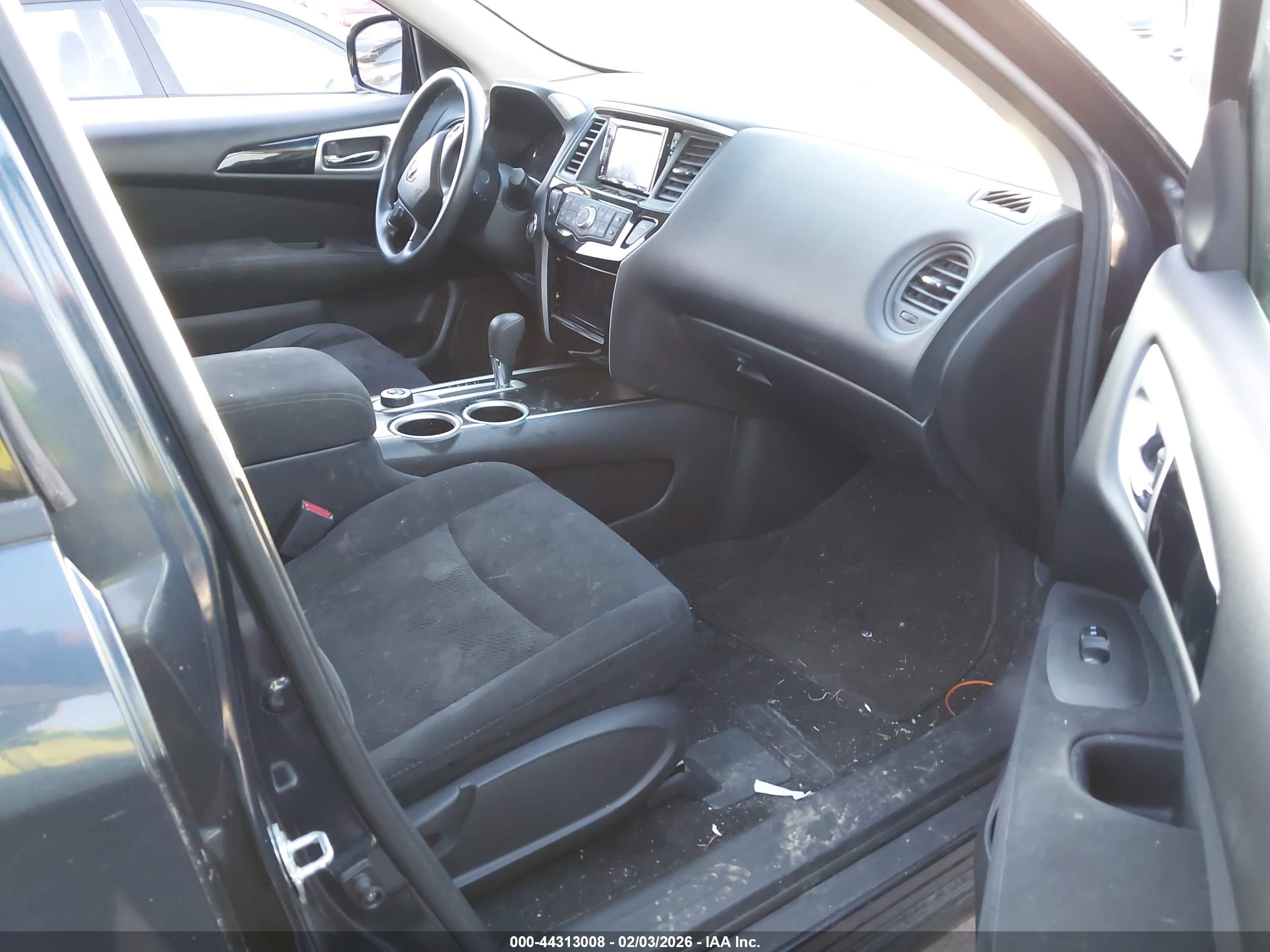 NISSAN PATHFINDER image 5