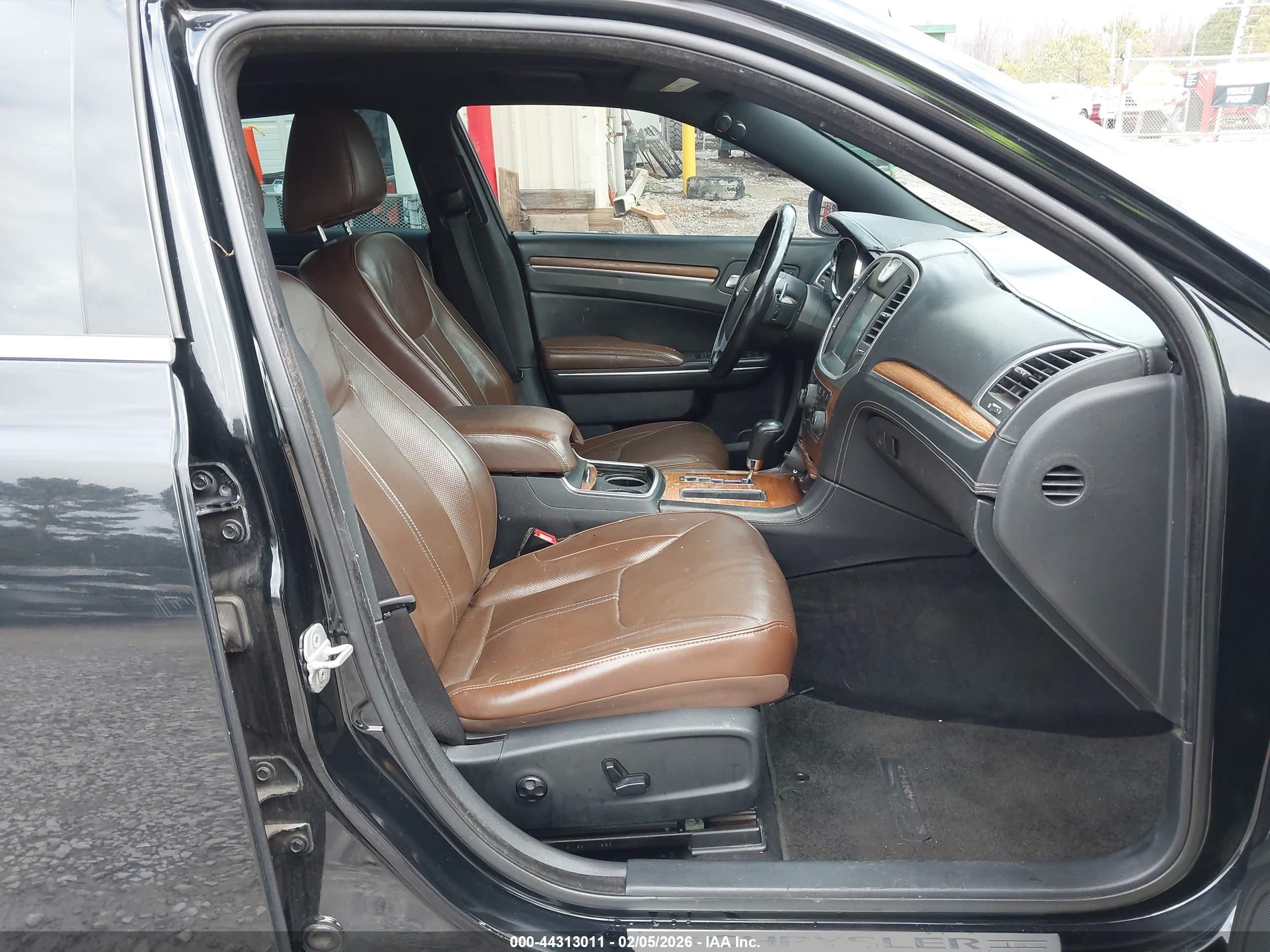 CHRYSLER 300C image 5