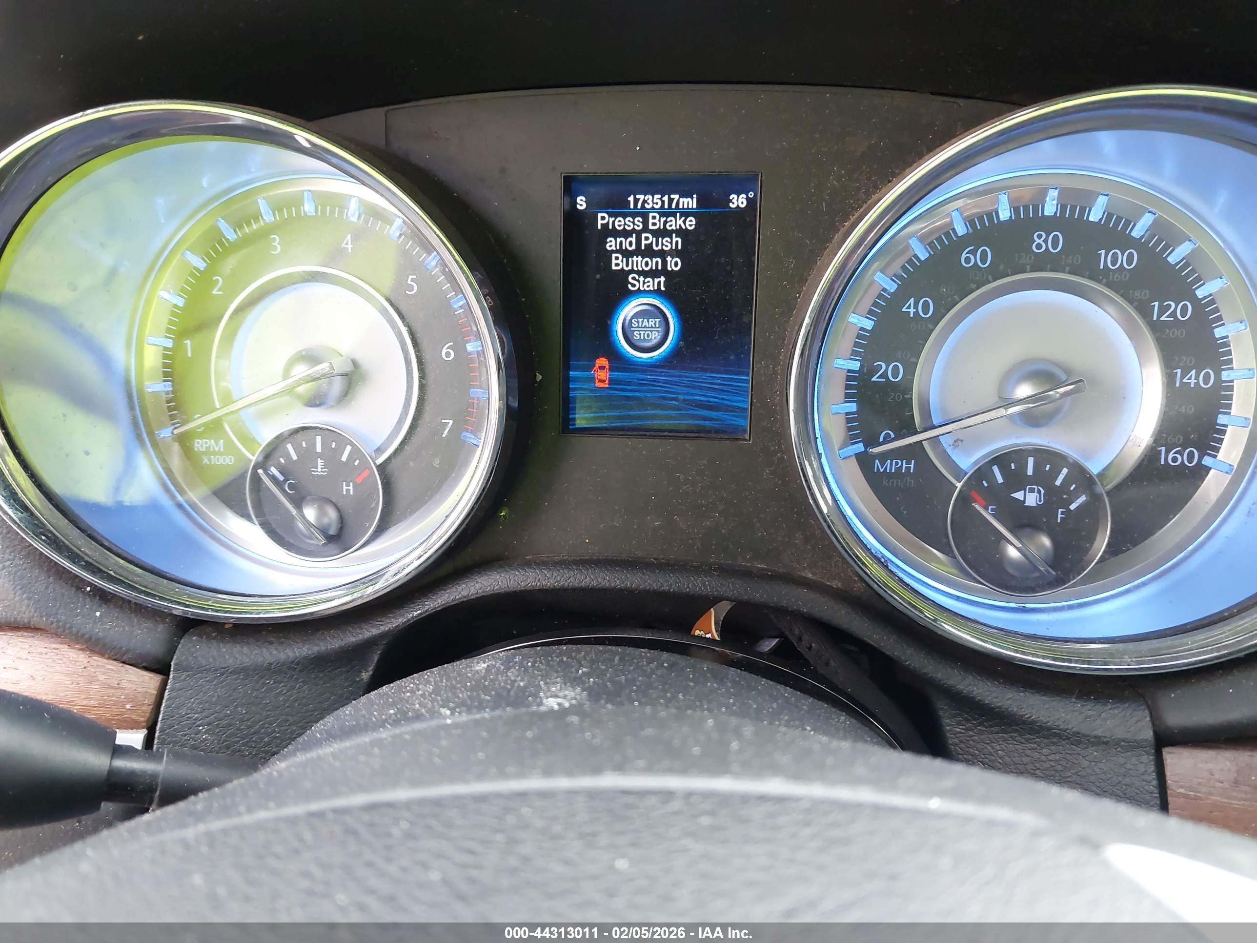 CHRYSLER 300C image 7