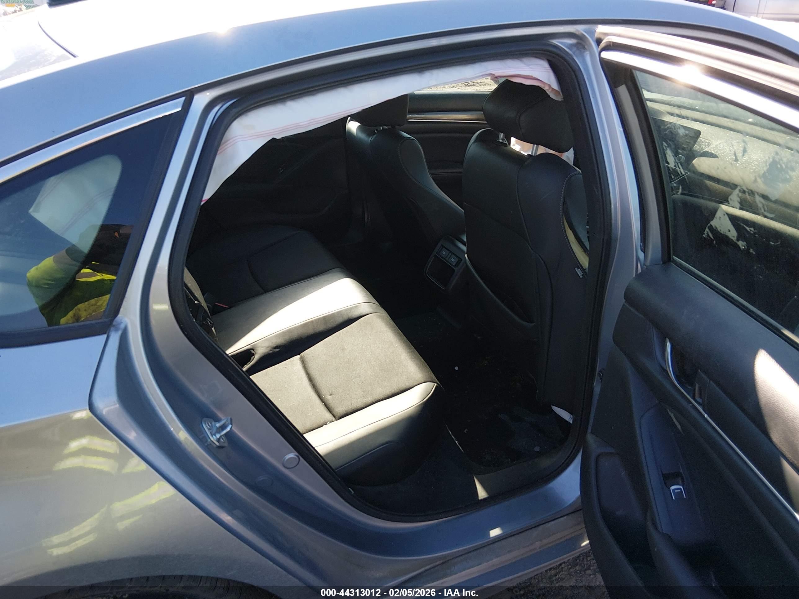 HONDA ACCORD image 8