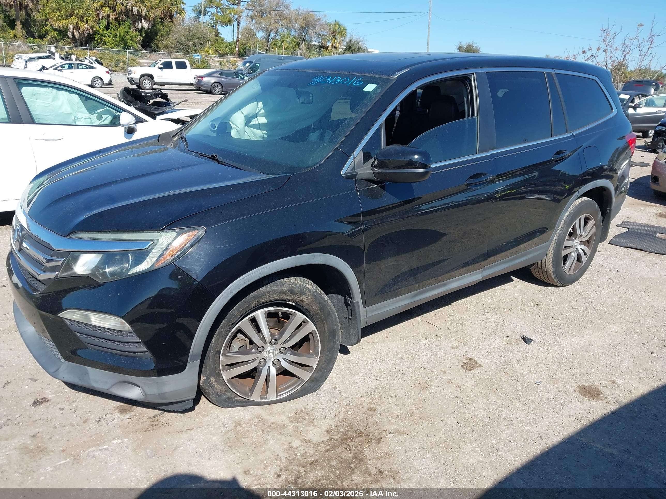 HONDA PILOT image 2