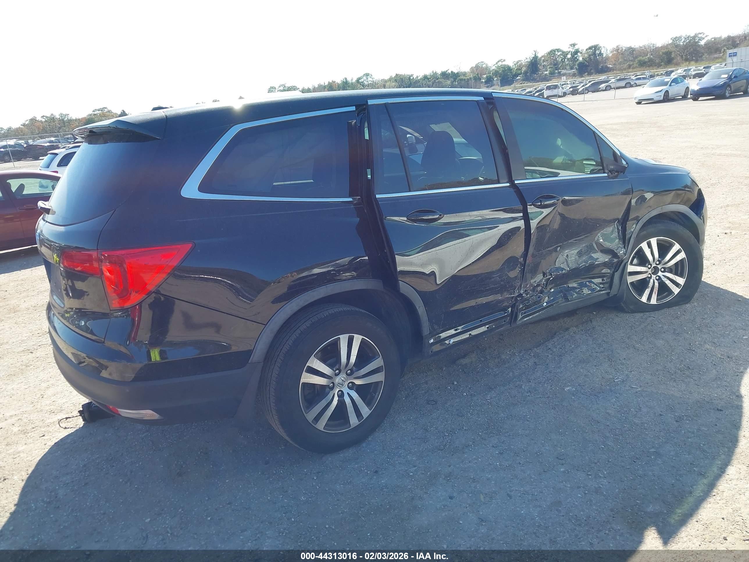 HONDA PILOT image 4