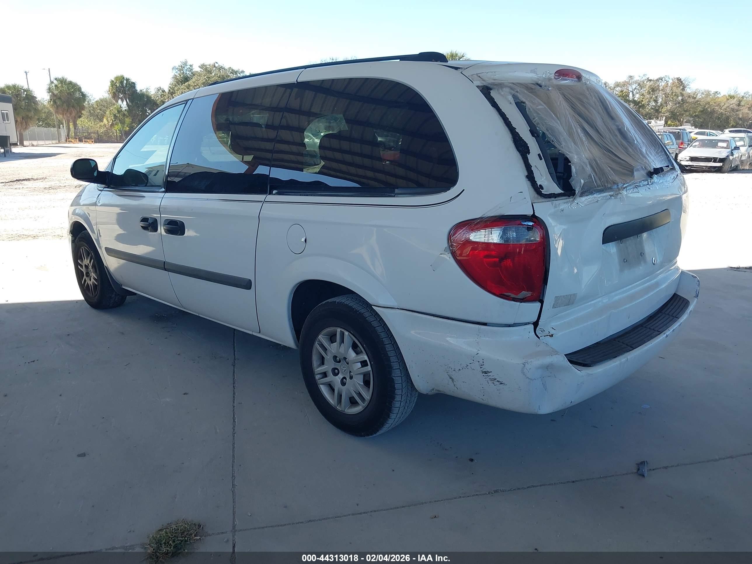 DODGE GRAND image 3