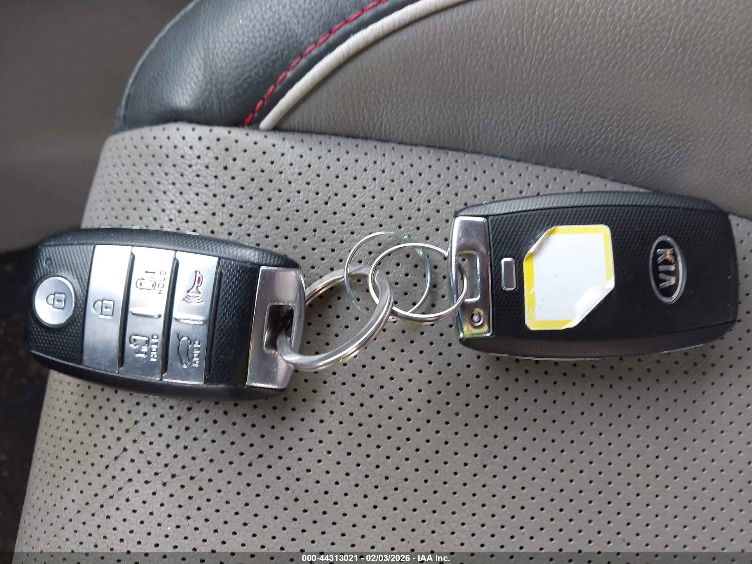KIA SEDONA image 11
