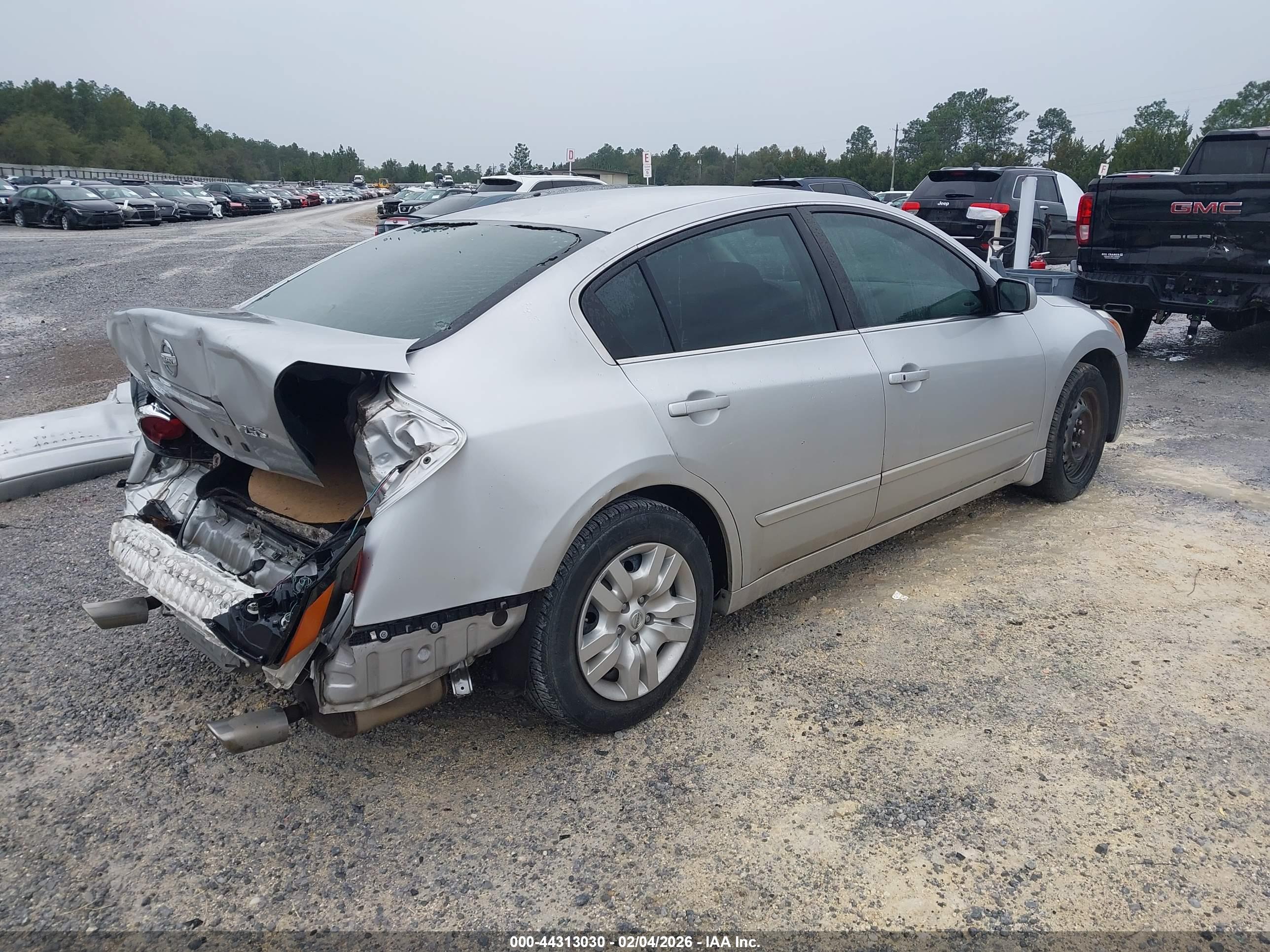 NISSAN ALTIMA image 4