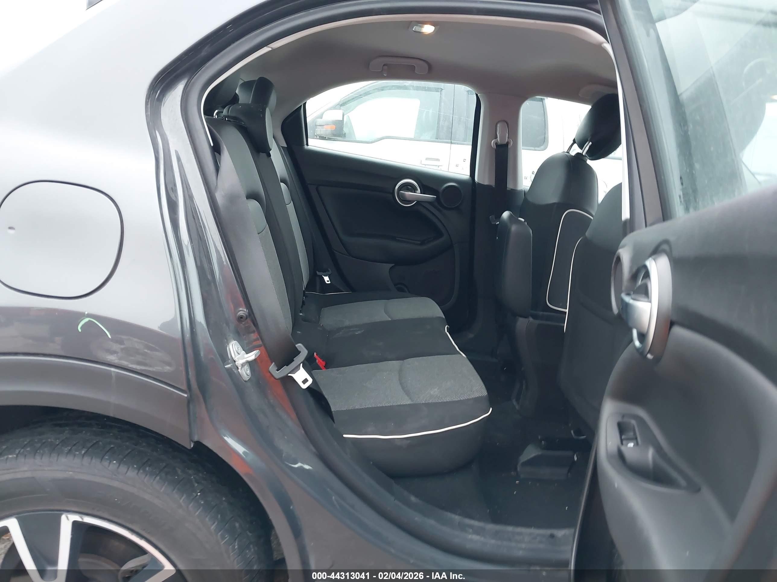 FIAT 500X image 8