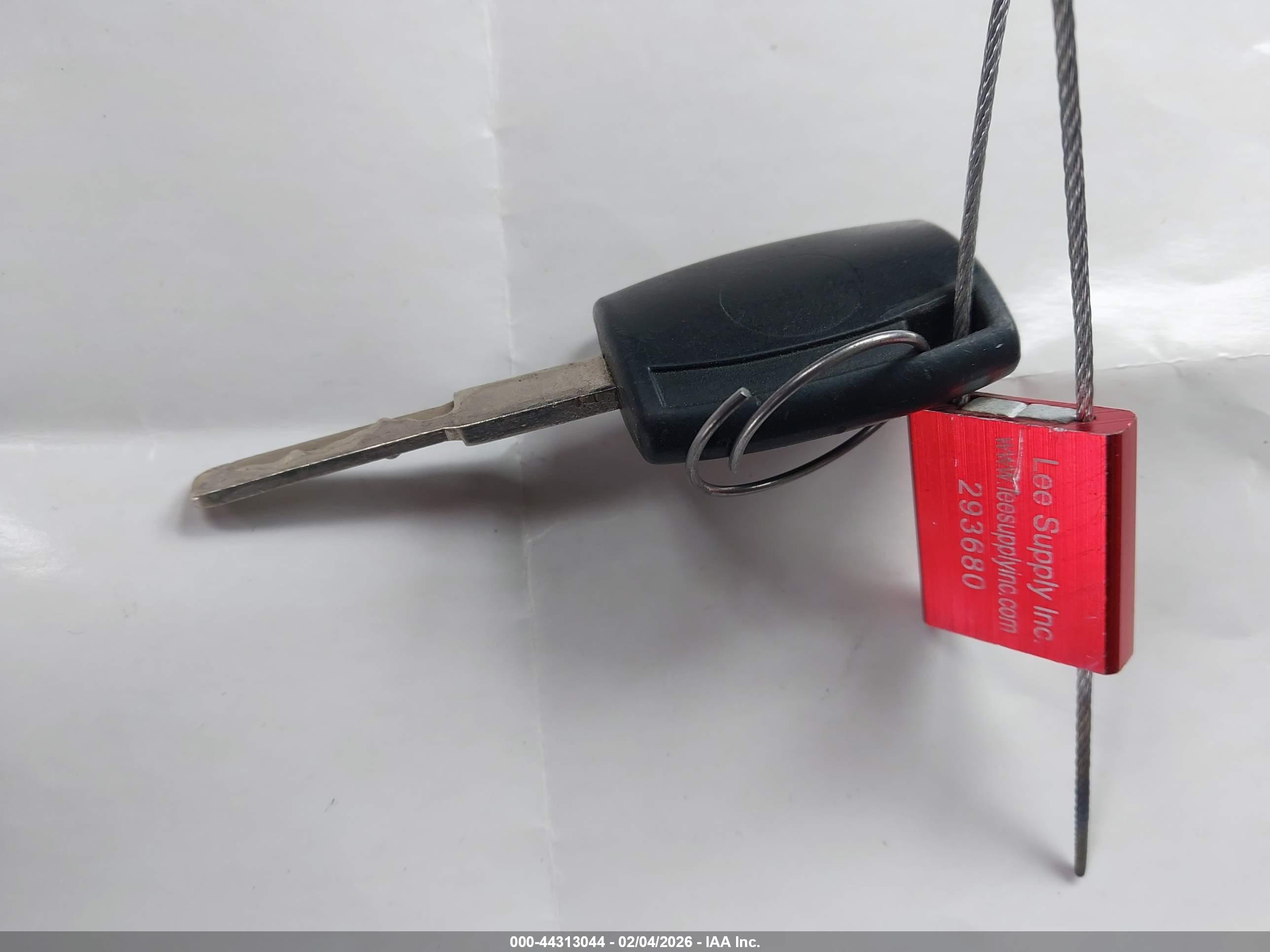 FORD ESCAPE image 11