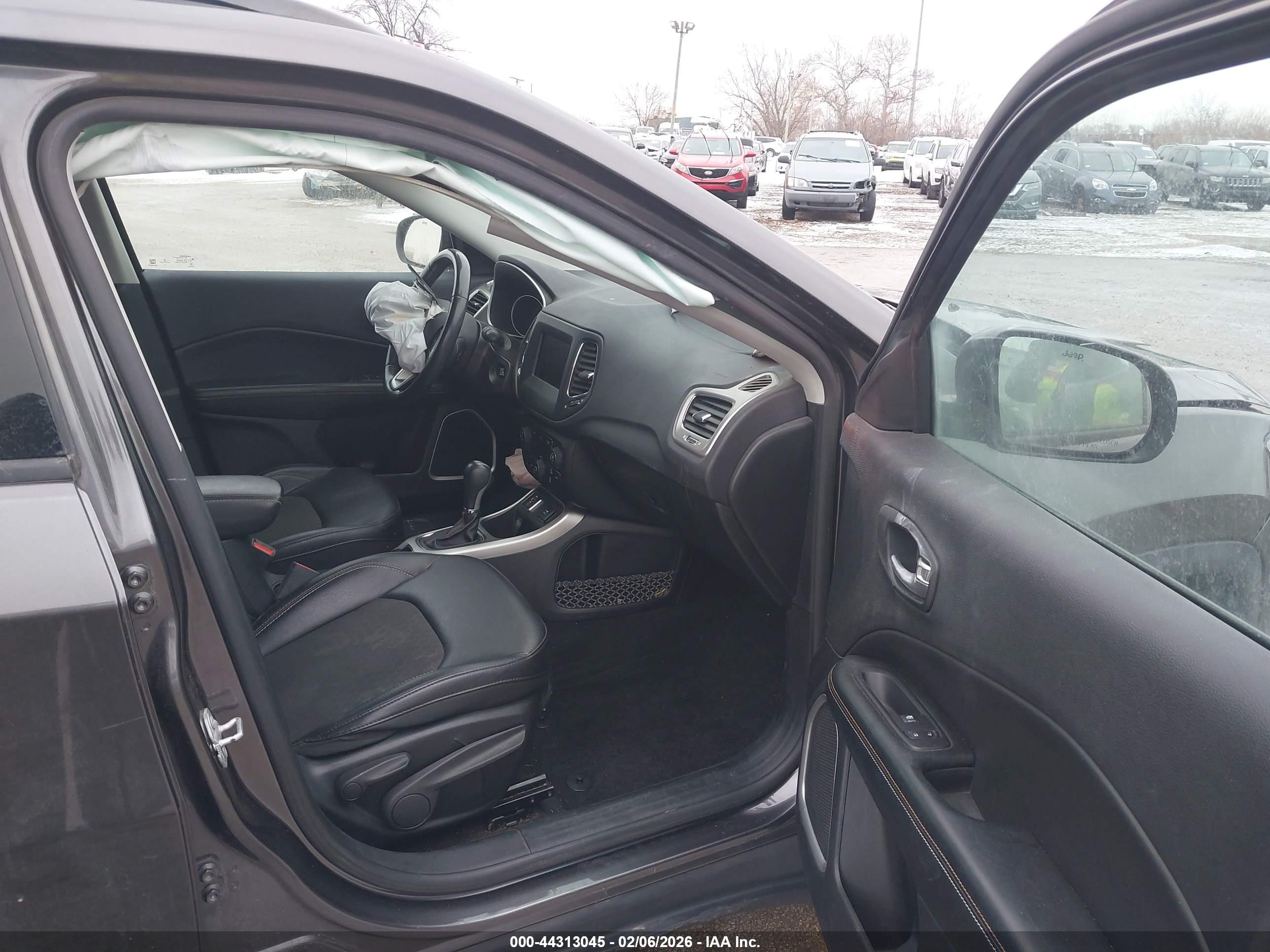 JEEP COMPASS image 5