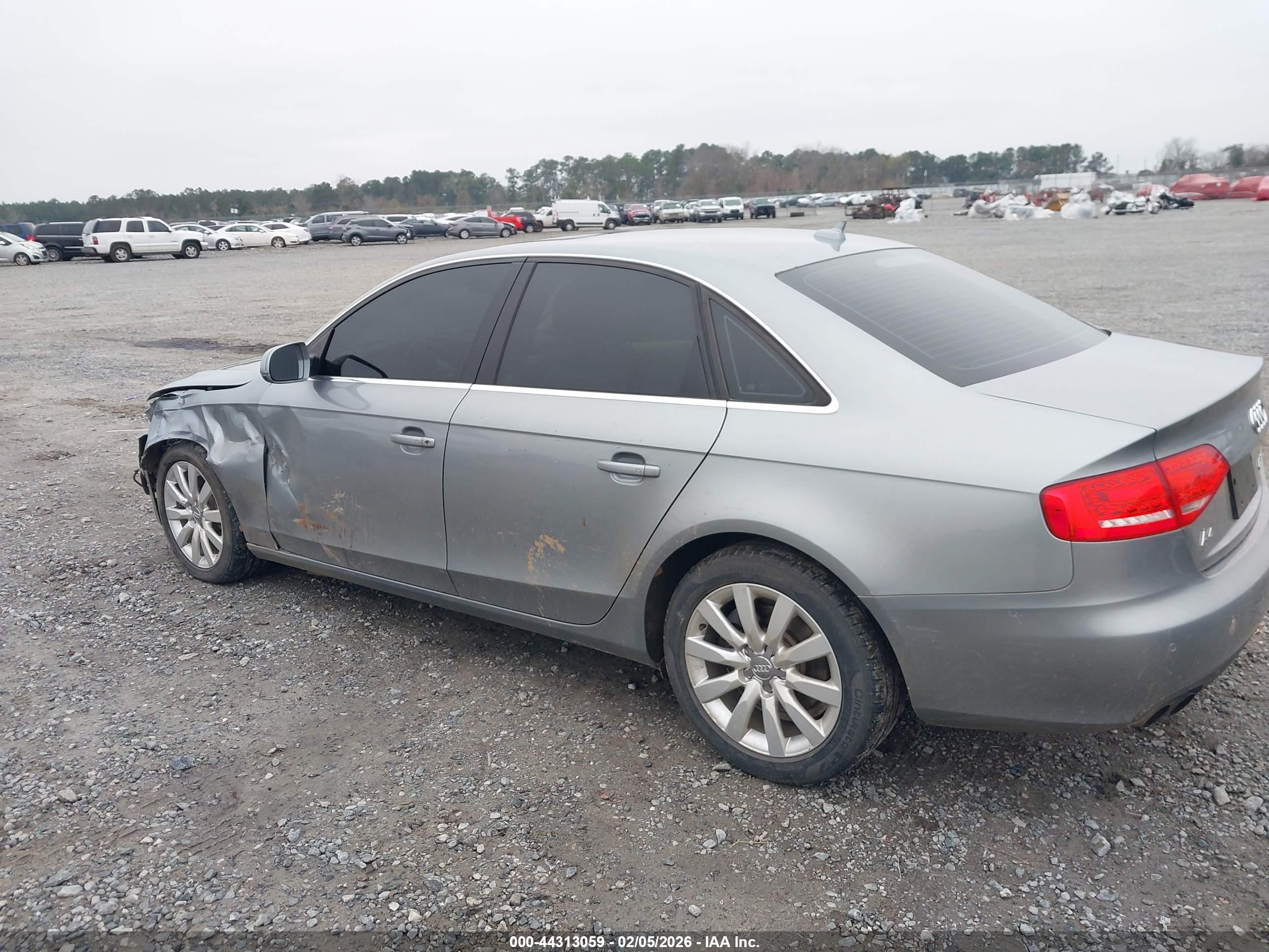 AUDI A4 image 3