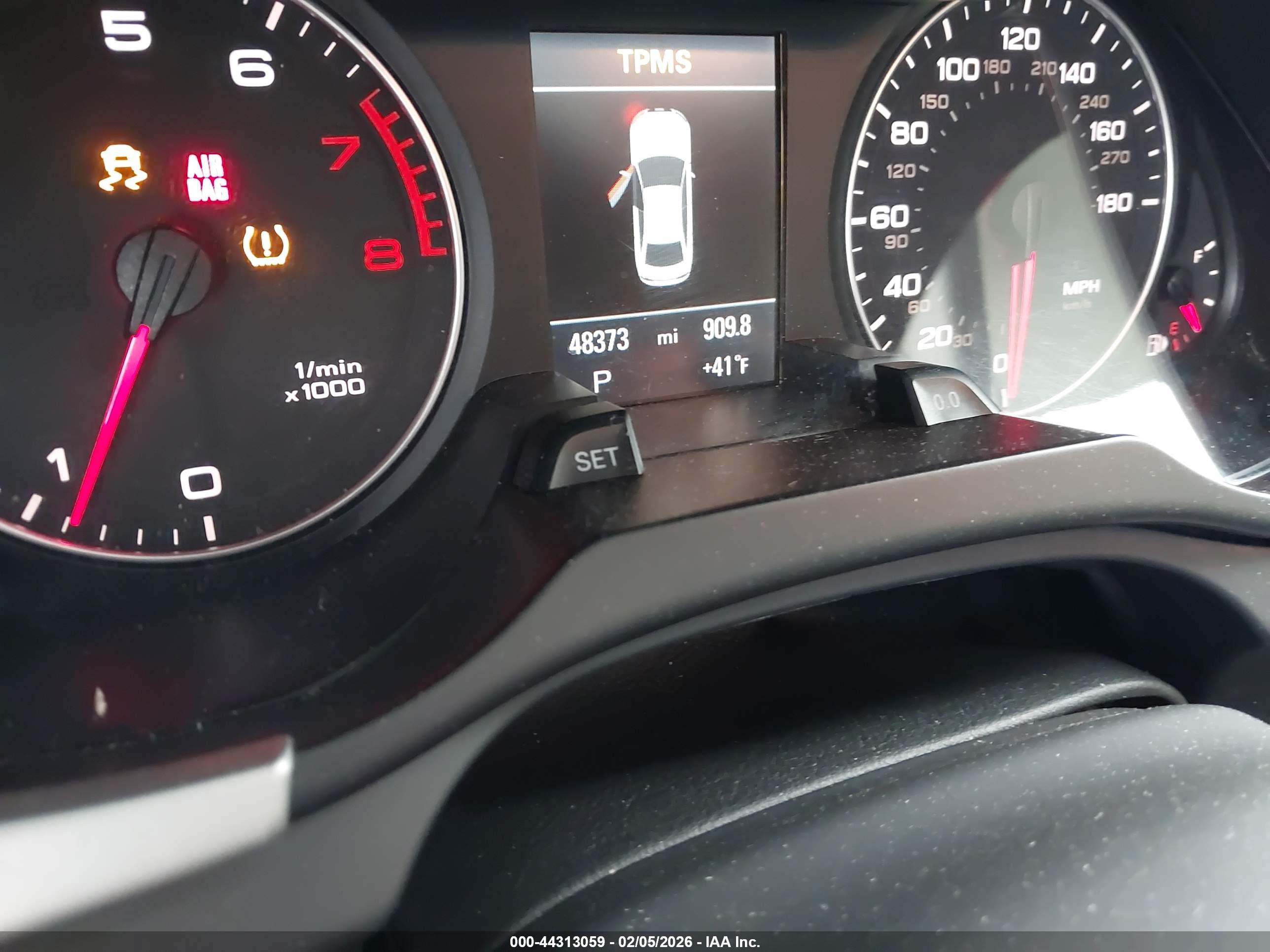 AUDI A4 image 7