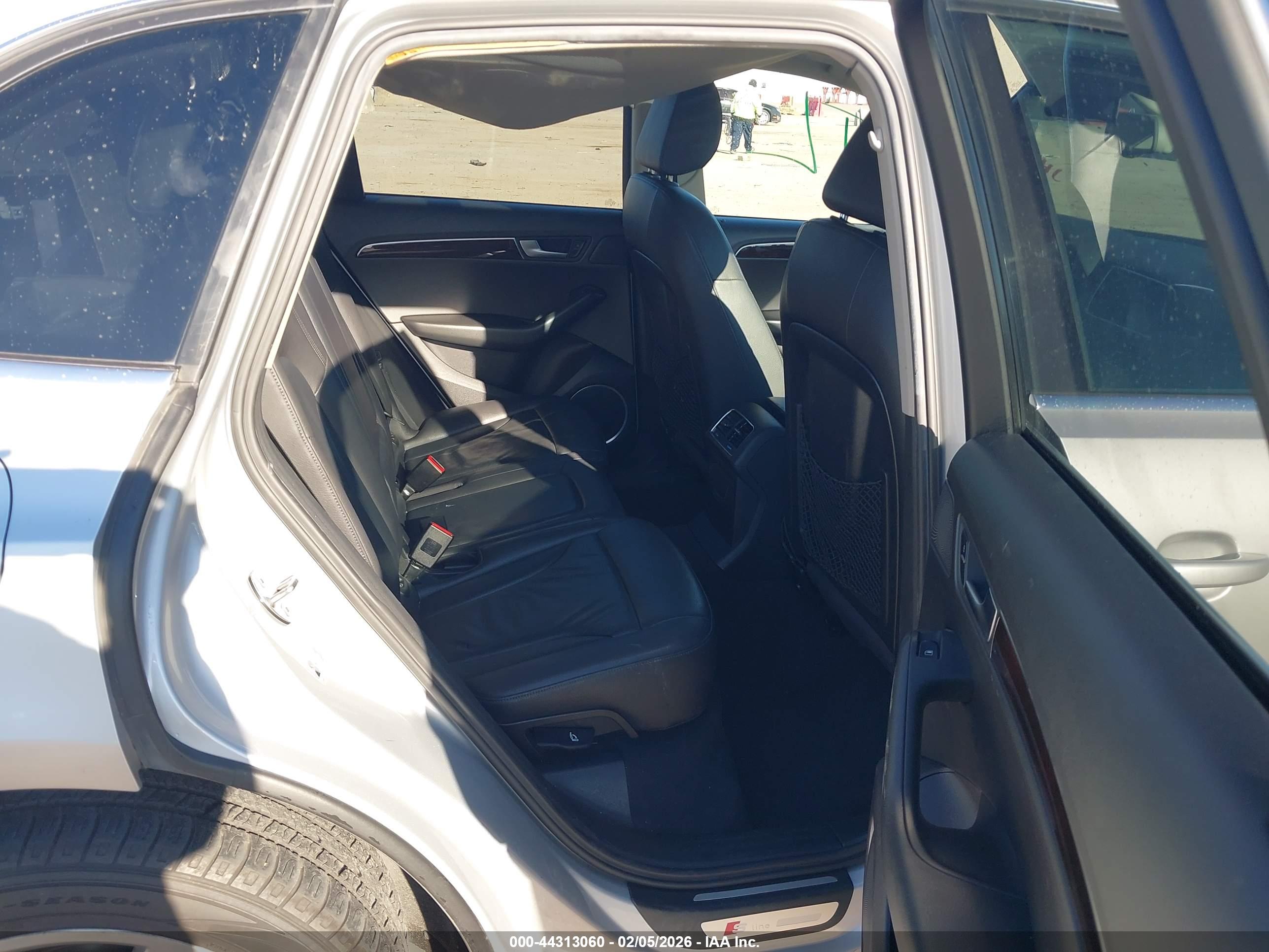 AUDI Q5 image 8