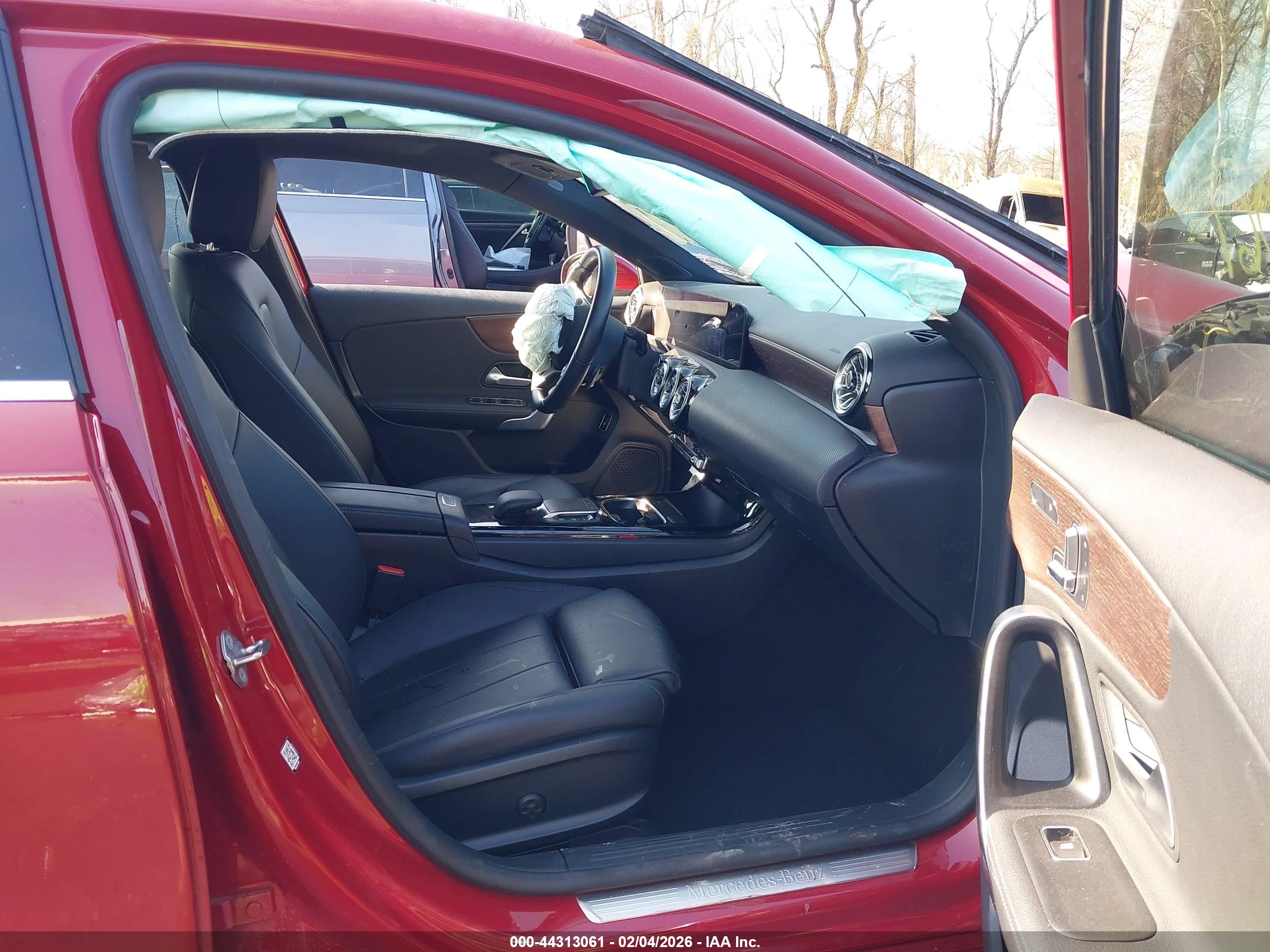 MERCEDES-BENZ A image 5